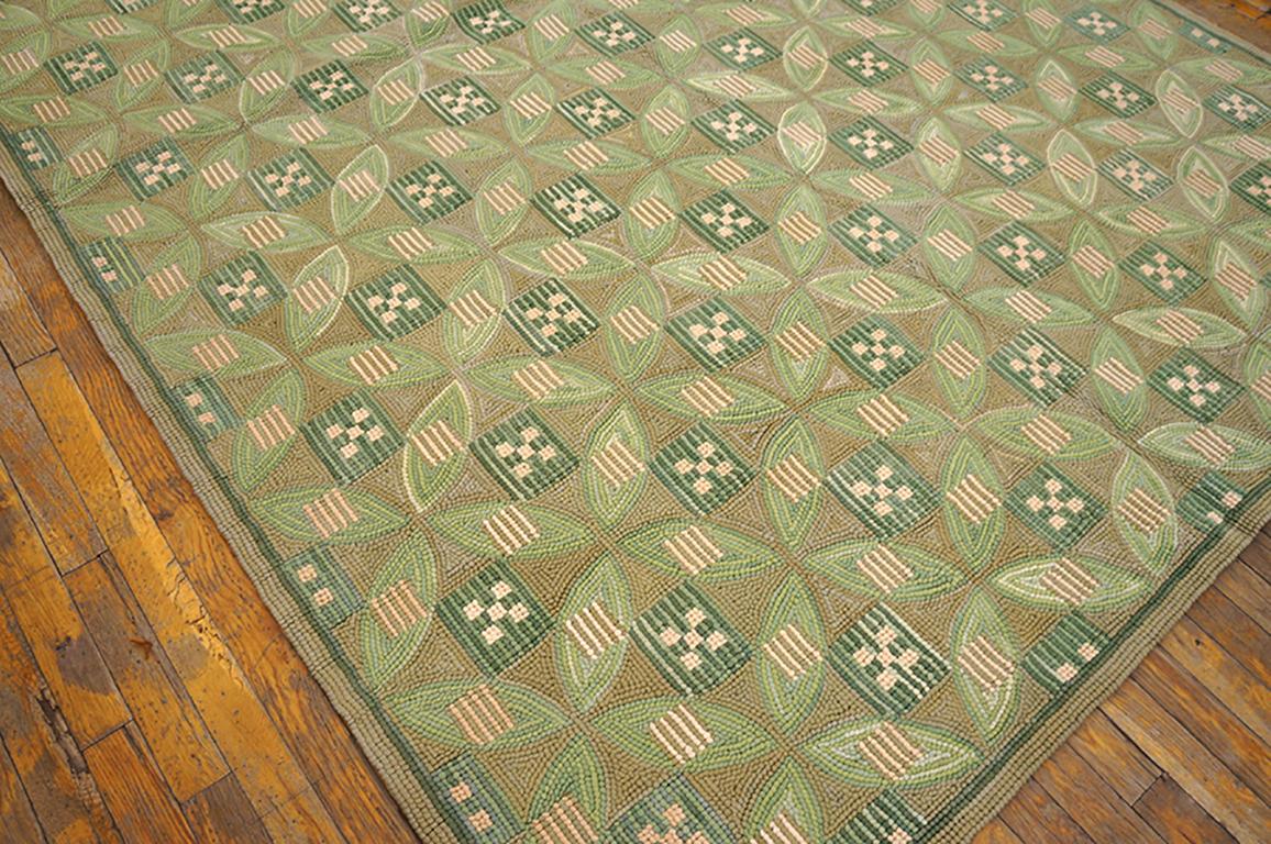 Contemporary American Hooked Rug (6' x 9' - 183x 274) (Chinesisch) im Angebot