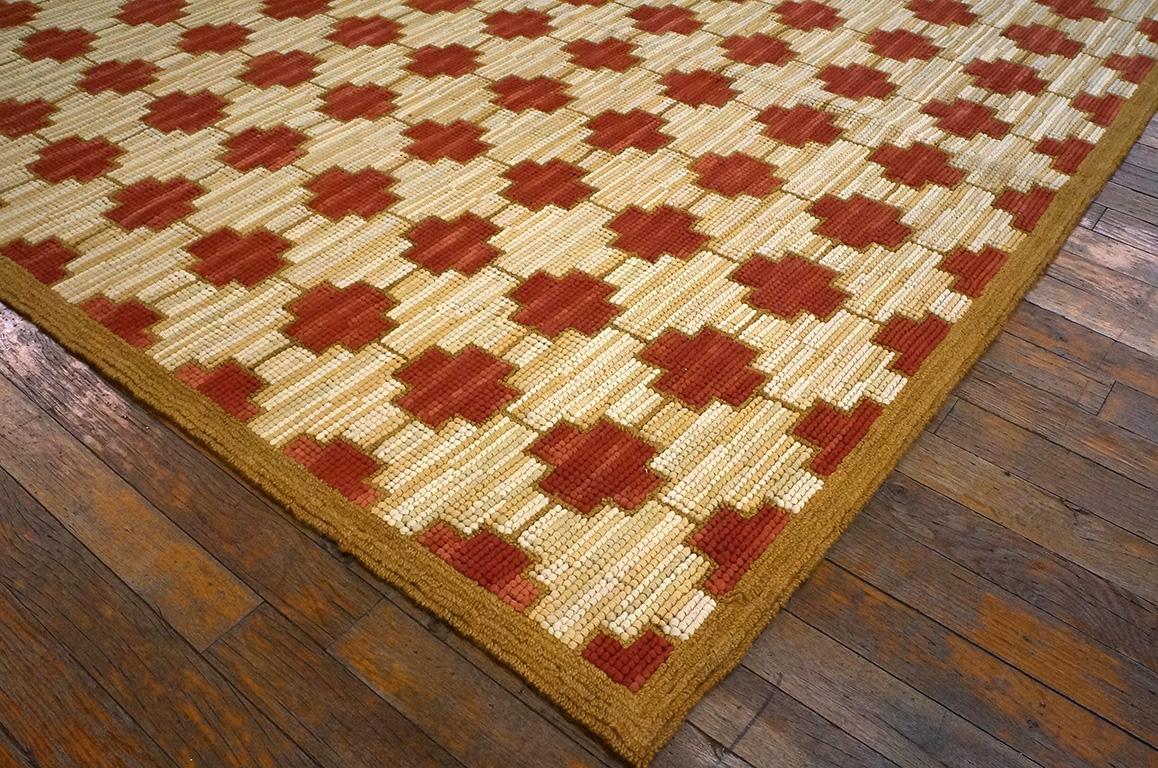 Contemporary Handwoven Cotton Hooked Rug ( 6' X 9' - 185 x 275 )  In New Condition For Sale In New York, NY