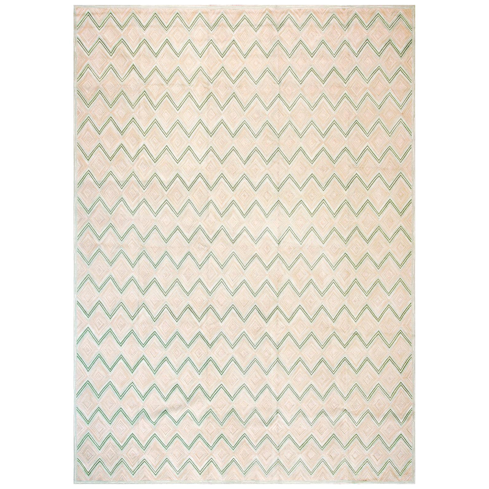 Contemporary Cotton Hooked Rug ( 6' x 9' - 245 x 305 ) For Sale
