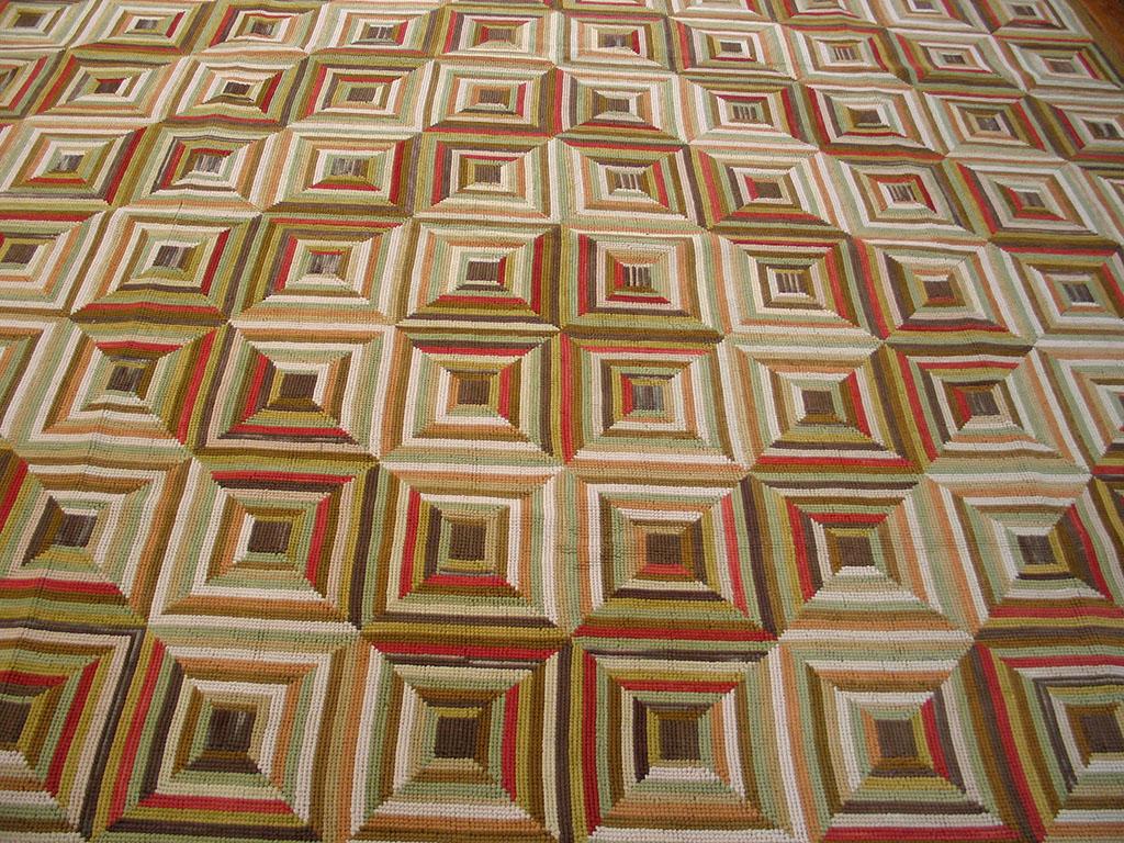 Contemporary  Hooked Rug (9' x 12' - 274 x 365 ) In New Condition For Sale In New York, NY
