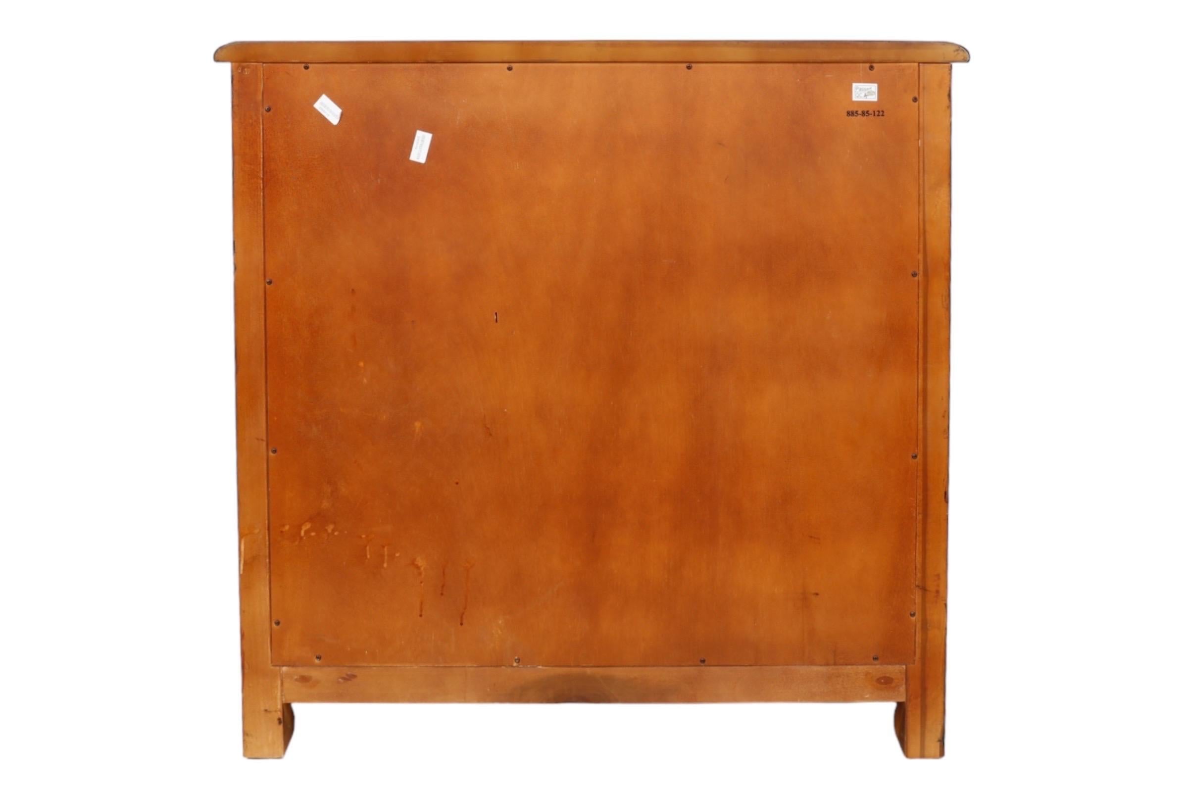Hooker Furniture Chinoiserie Bachelor Chest 4