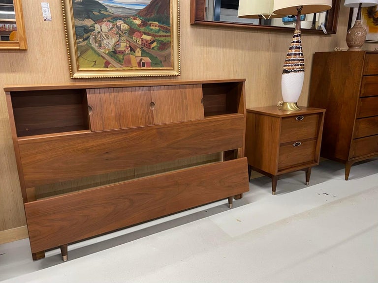 Hooker Mainline Full Double Bed Bookcase Headboard Footboard and Rails