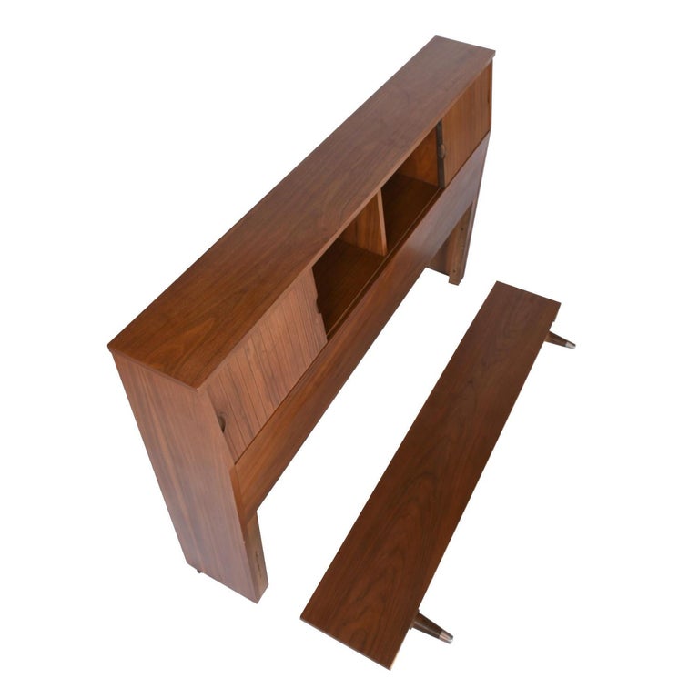 Hooker Mainline Full Double Bed Bookcase Headboard Footboard and Rails