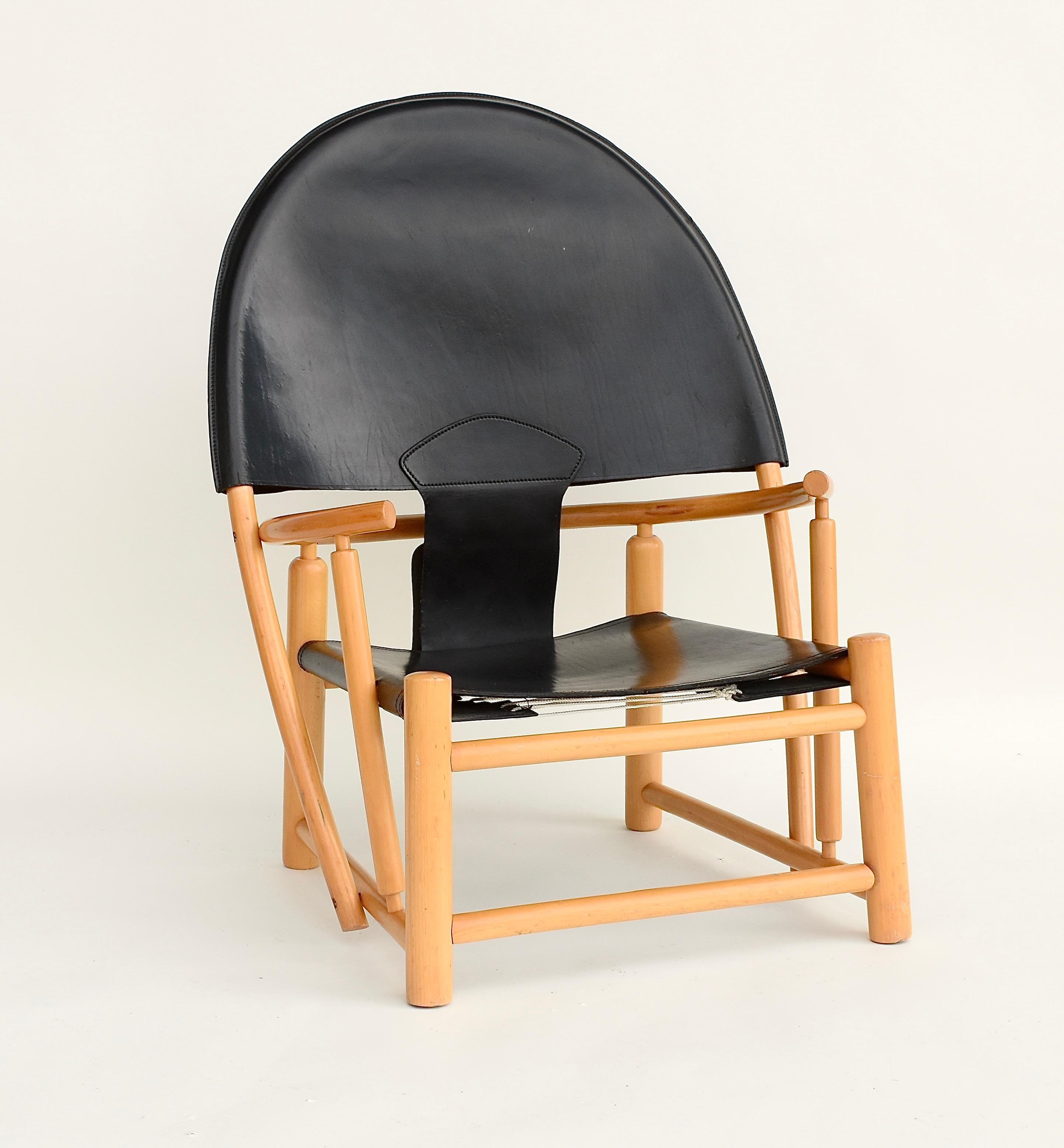 Modern  Hoop Armchair in Black Leather 1972 by Pietro Palange & Werther Toffoloni For Sale