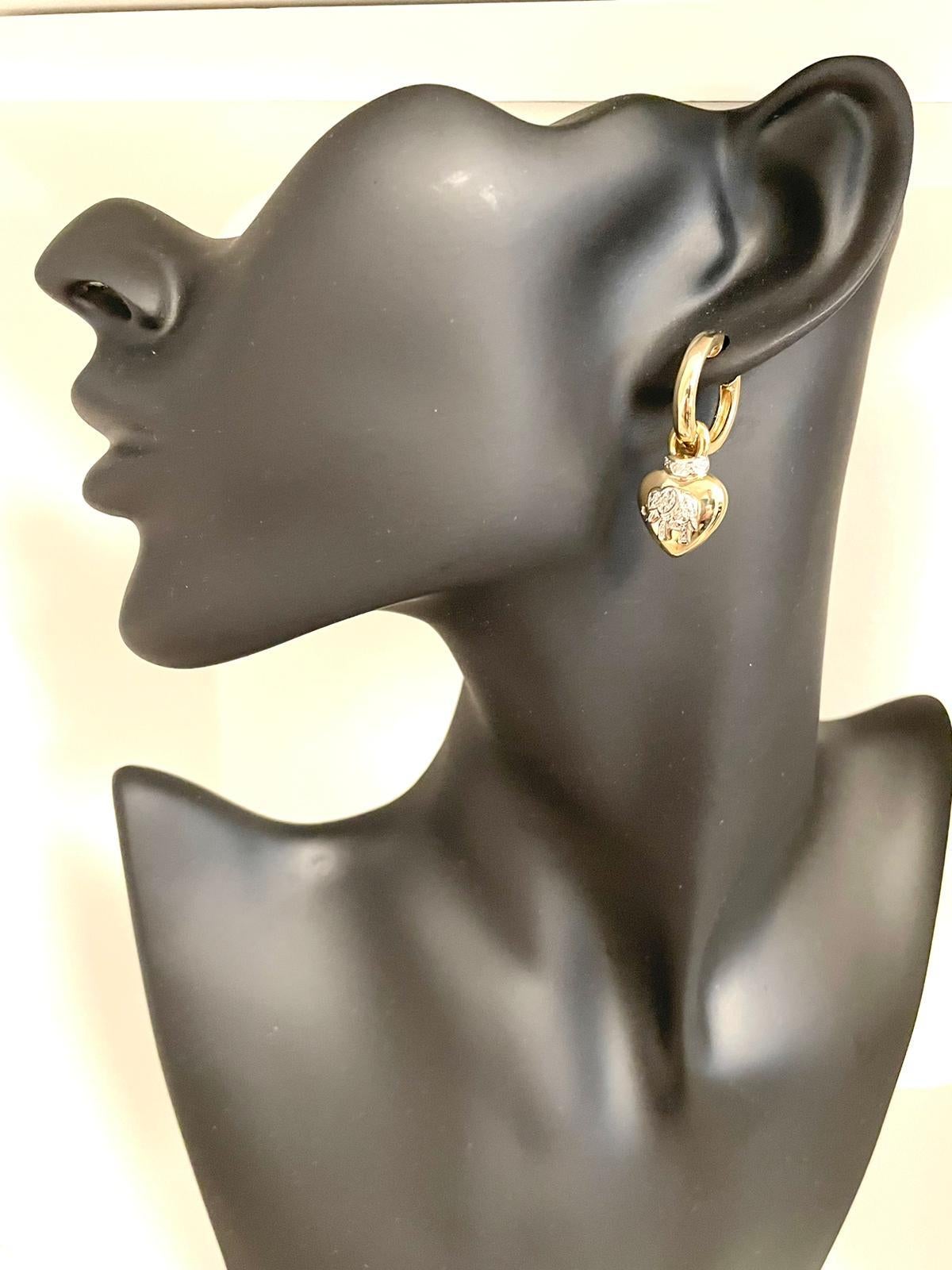 Hoop Dangle Earrings Heart Shape Gold with Diamonds In Good Condition For Sale In Esch-Sur-Alzette, LU