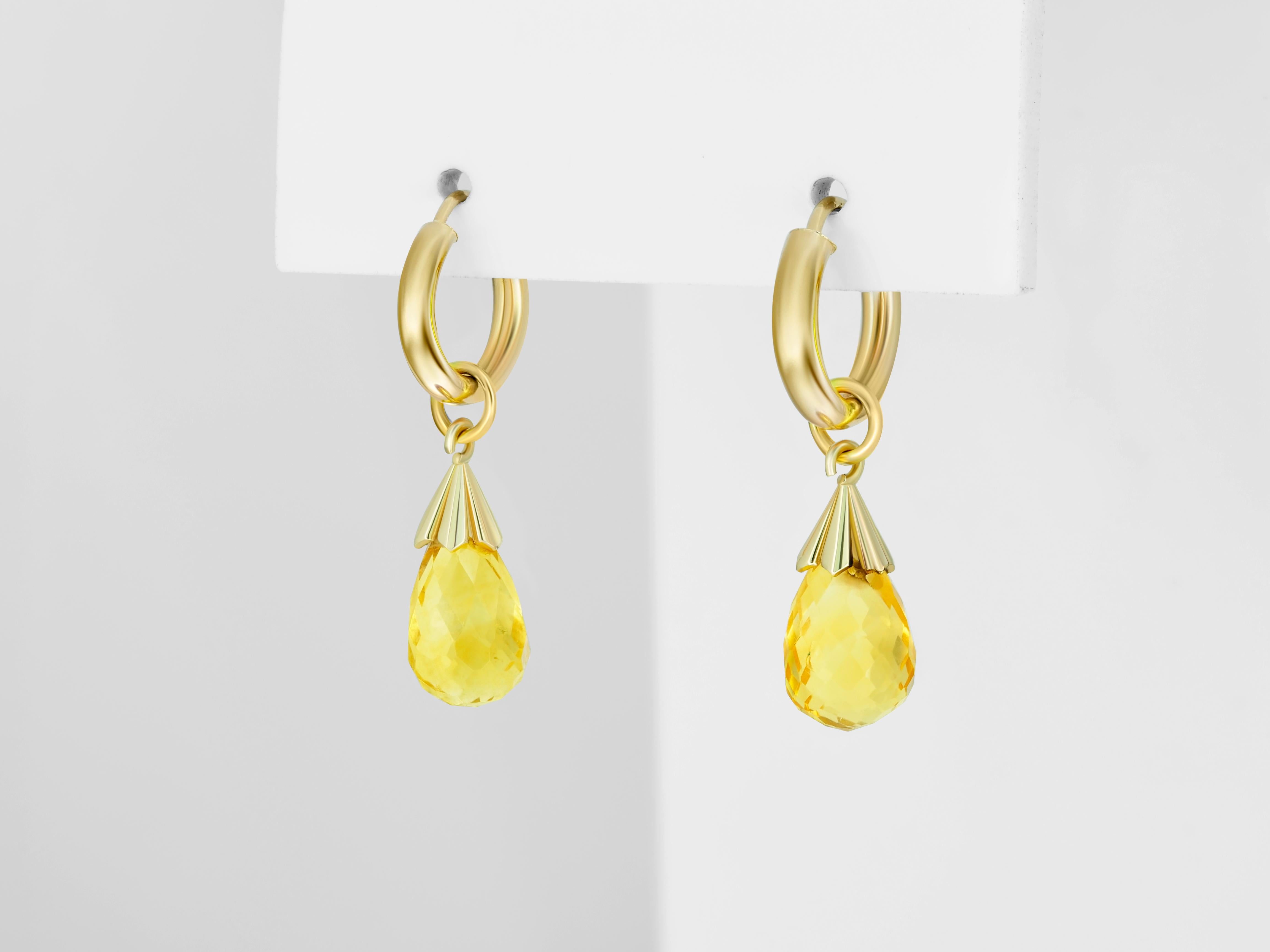 Hoop Earrings and Citrine Briolette Charms in 14k Gold In New Condition For Sale In Istanbul, TR