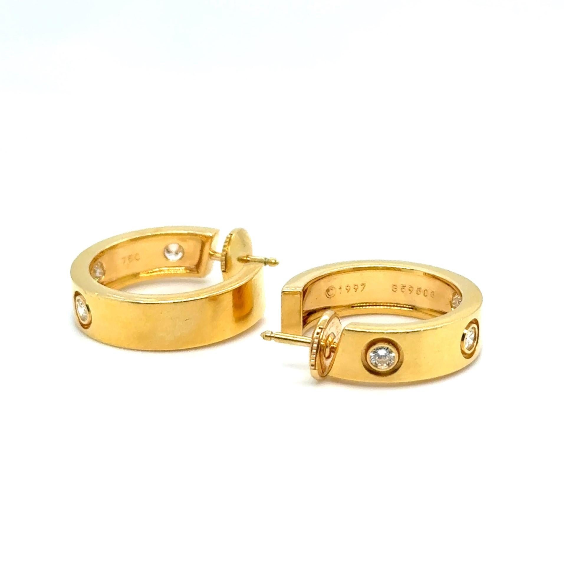 Femenino o masculino Hoop Earrings by Cartier Love Collection with Diamond 18K Yellow Gold en venta
