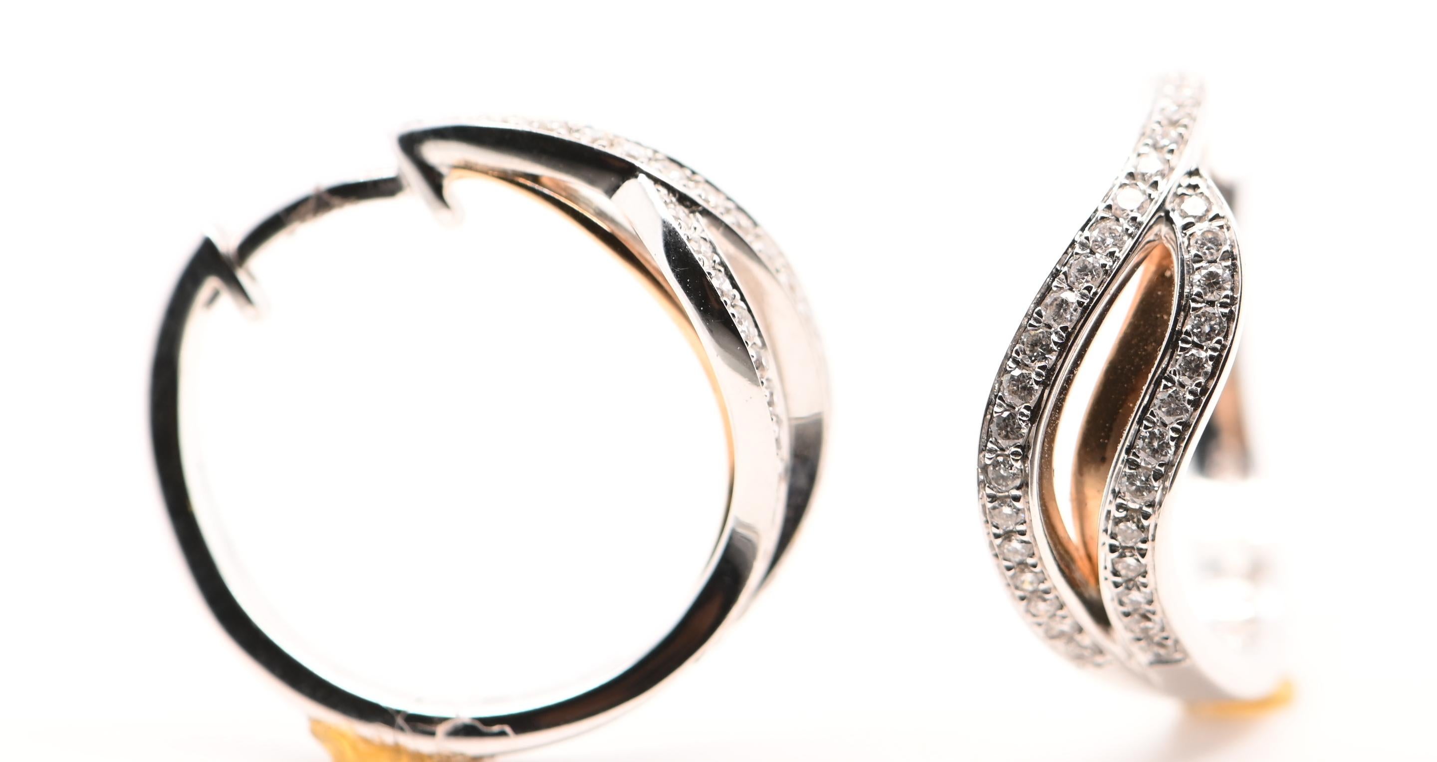 Contemporary Hoop Earrings, Diamonds 0 . 310 Carats, Two-Tones Gold 18K For Sale