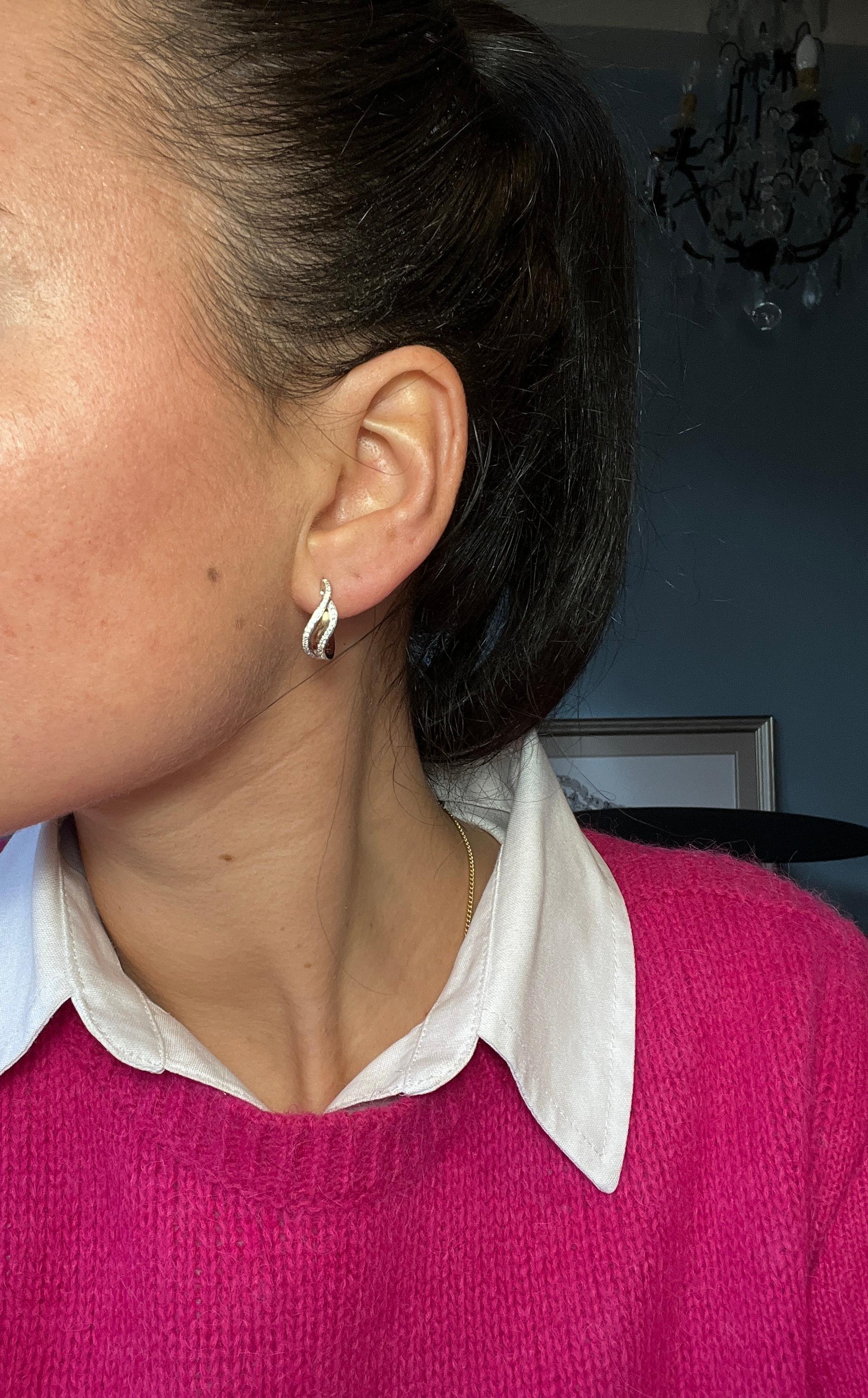 Hoop Earrings, Diamonds 0 . 310 Carats, Two-Tones Gold 18K For Sale 1