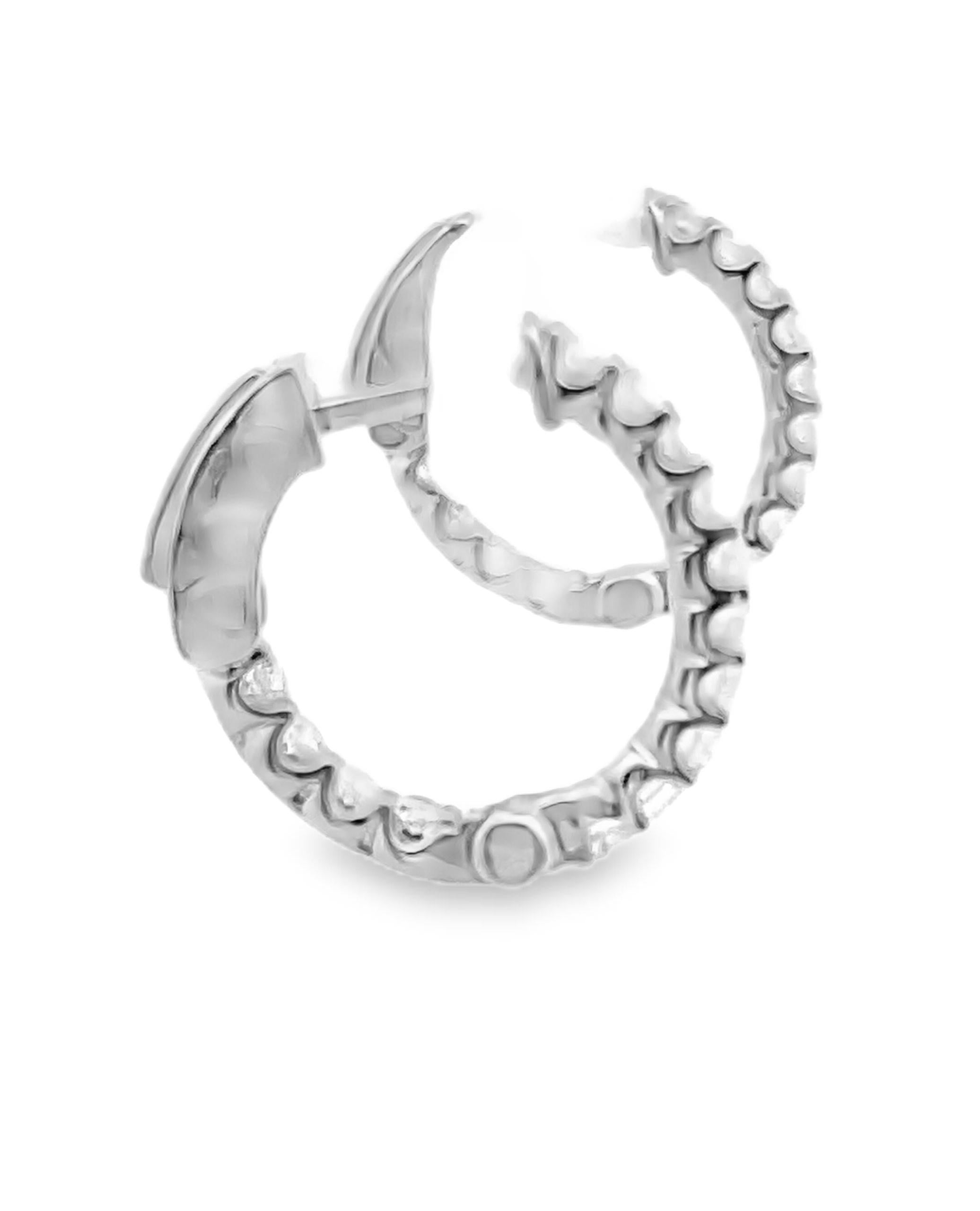 Hoop Earrings in 14K White Gold with Round Diamonds 0.83 Carats Total In condizioni Nuovo in vendita a Old Tappan, NJ