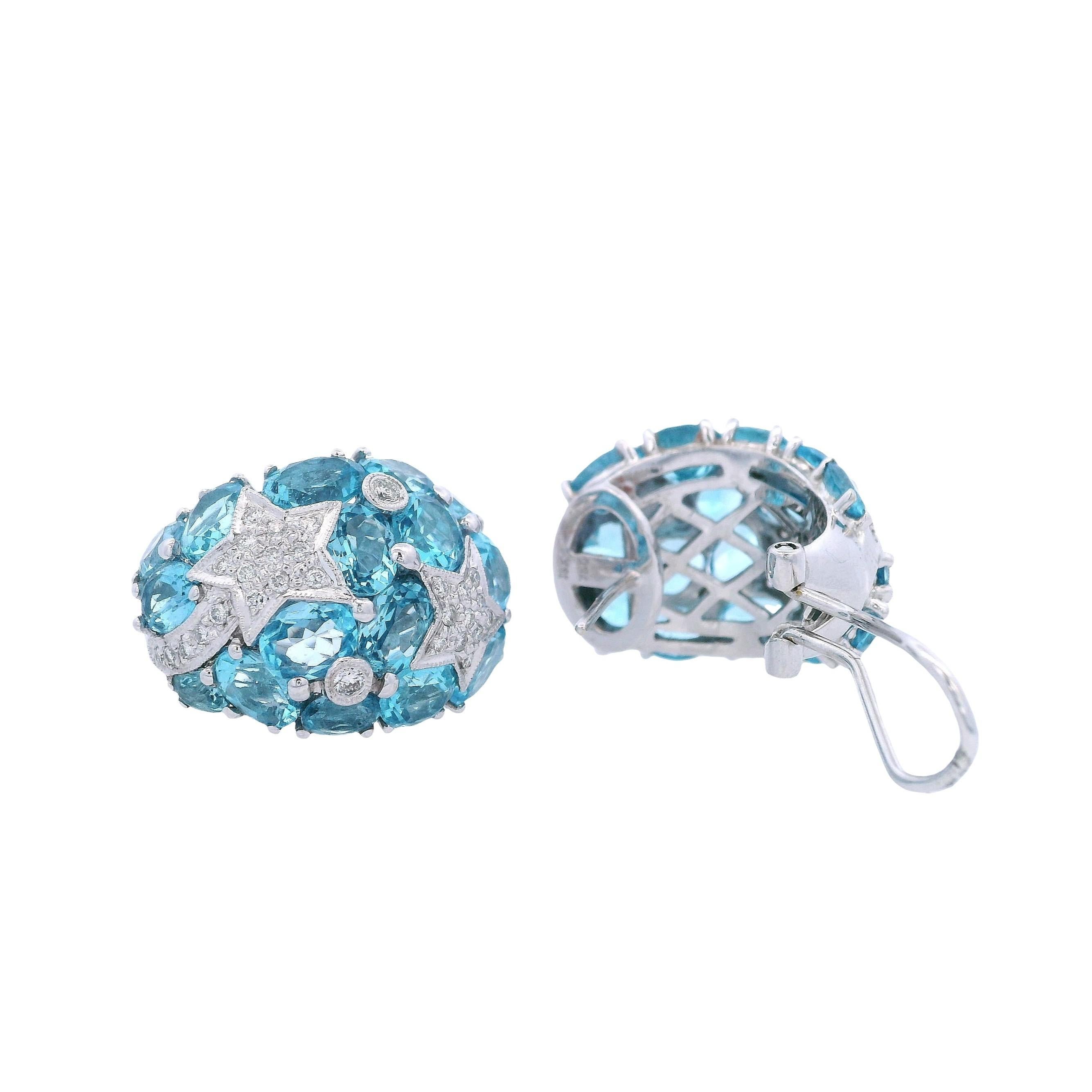 Taglio ovale Orecchini a cerchio in oro bianco 18kt con topazio blu e diamanti in vendita
