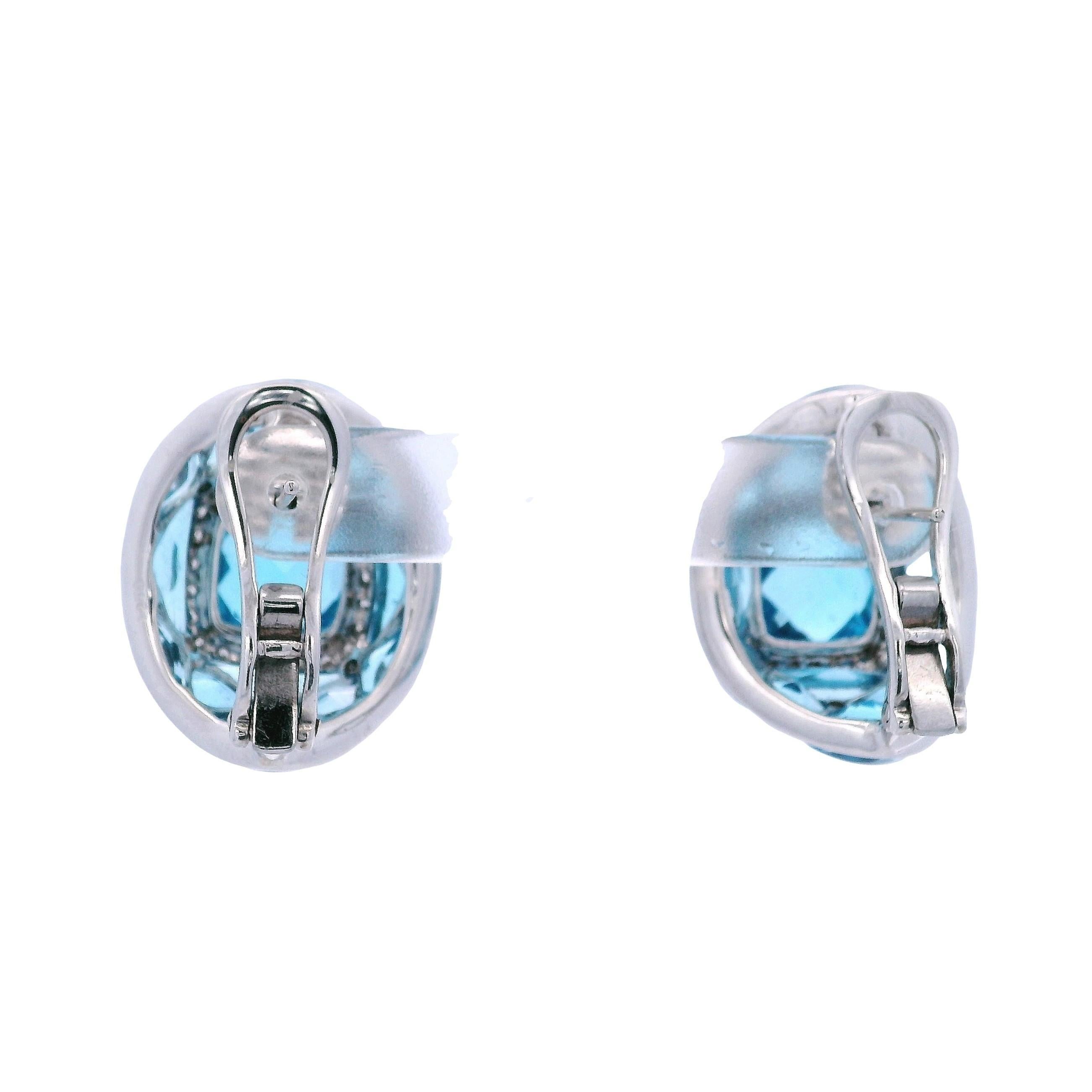 Orecchini a cerchio in oro bianco 18kt con topazio blu e diamanti in vendita 2