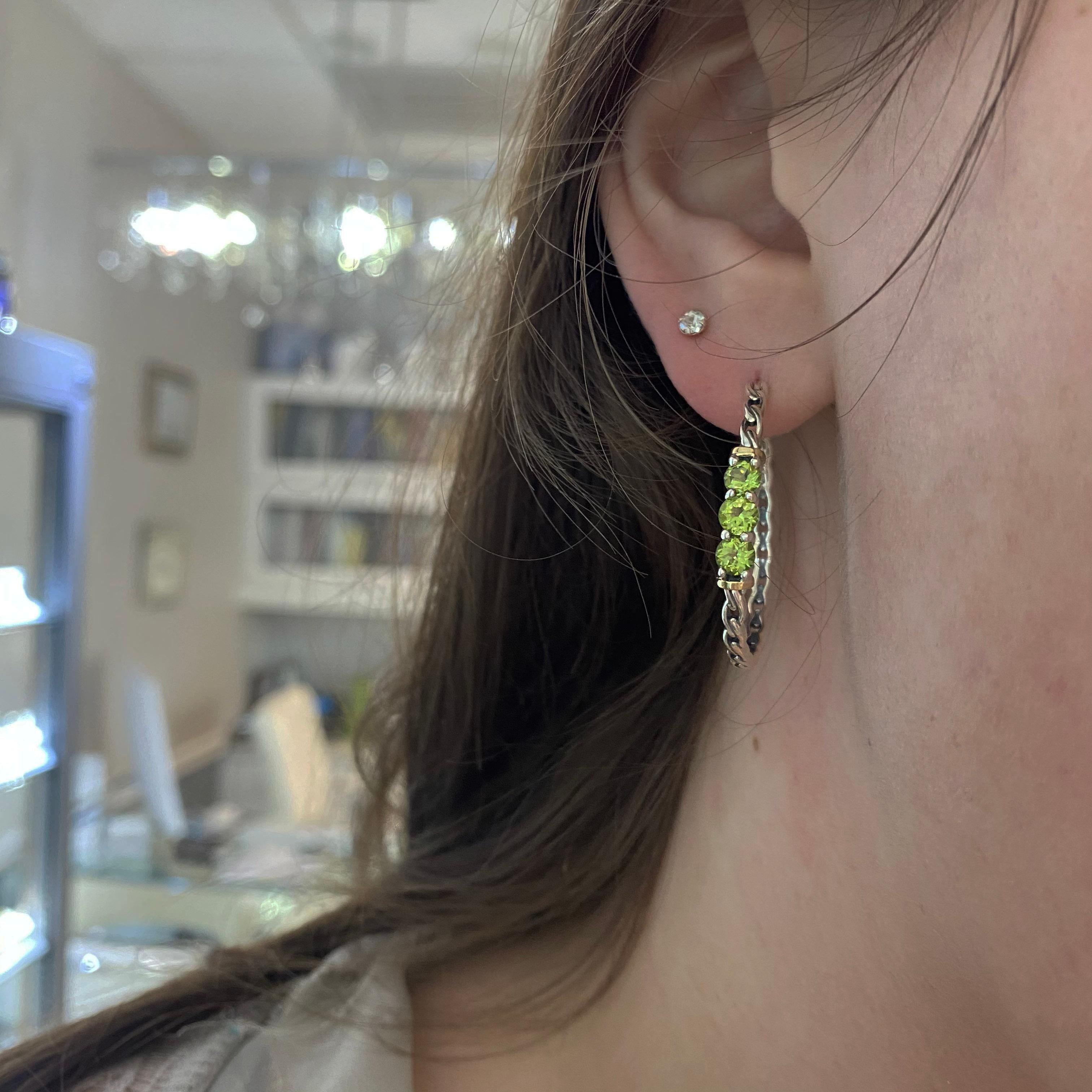 Ohrringe aus Silber Sterling Silber Grüner Peridot Ohrringe (Moderne) im Angebot
