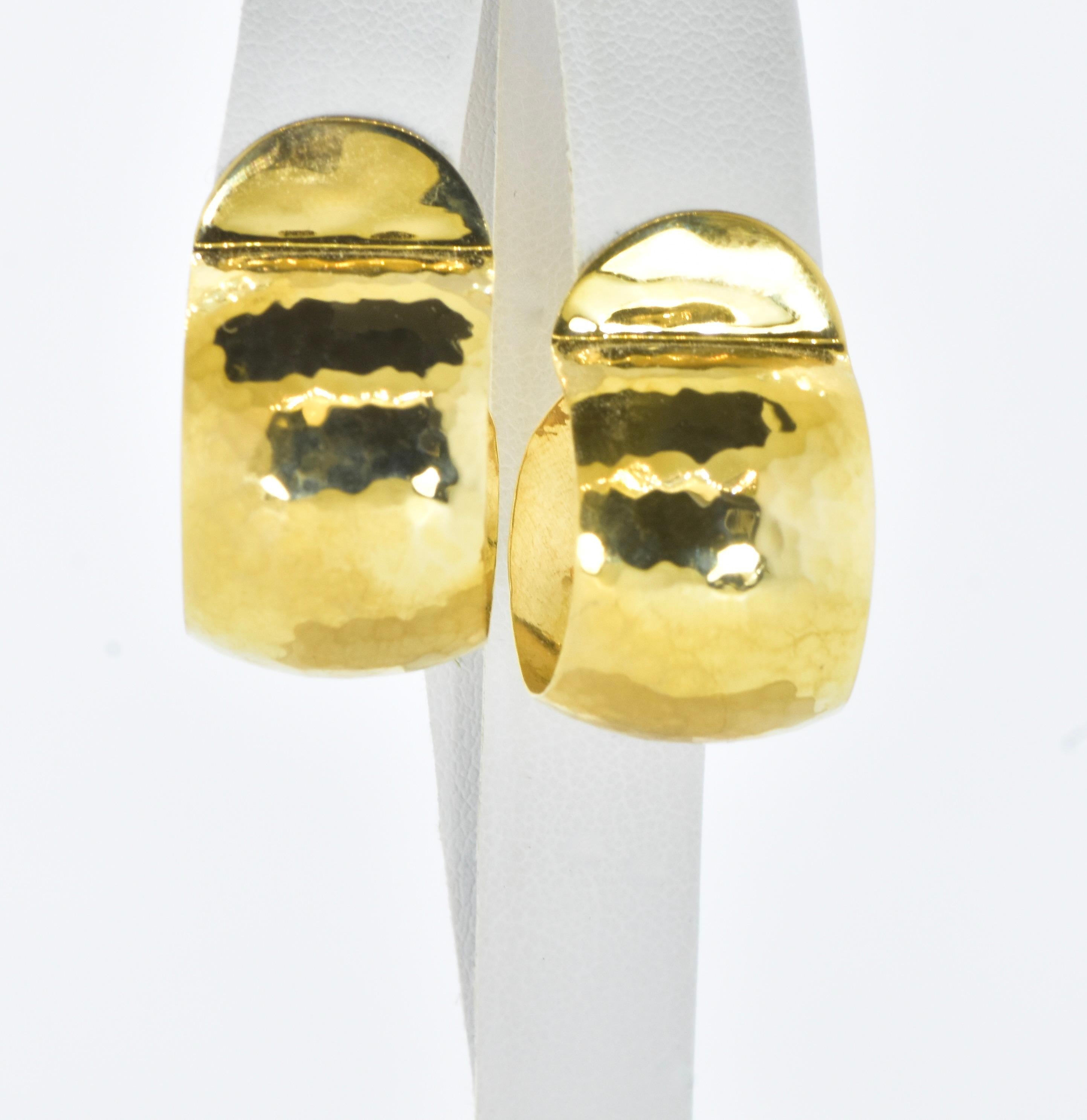 Women's or Men's Hoop Style Earrings in Bright Yellow Gold, Hammered Finish Contemporary, c. 2000