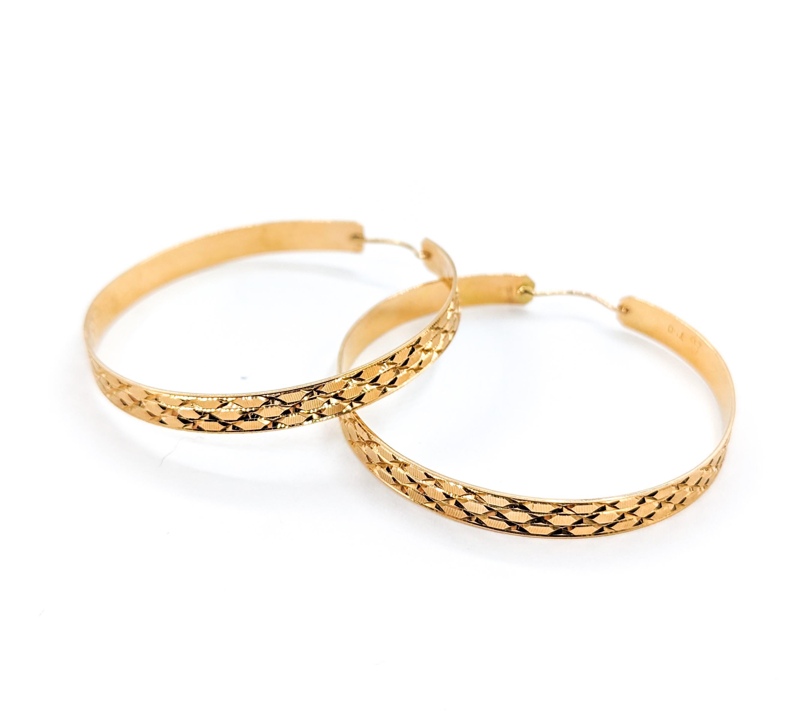 Hoop Textured Earrings In Yellow Gold For Sale 1