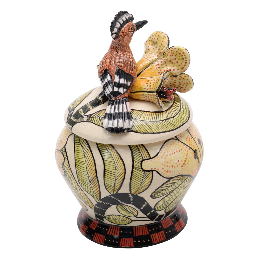 Hoopoe Novelty Box by Love Art Ceramic. Hand sculpted by Sondelani Ntshalintshali and hand painted by Sabelo Ntshalintshali in South Africa. Measuring 6 inches high 4 inches in length and 4 inches in width.