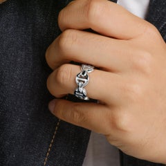 Hoorsenbuhs Breite Herrenarmbanduhr aus Weißgold mit Tri-Link-Gliedern, Größe 9,5