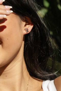 "Hope's Embrace" 2.55 Carat Ceylon Sapphire Cluster Studs 18 Carat Yellow Gold