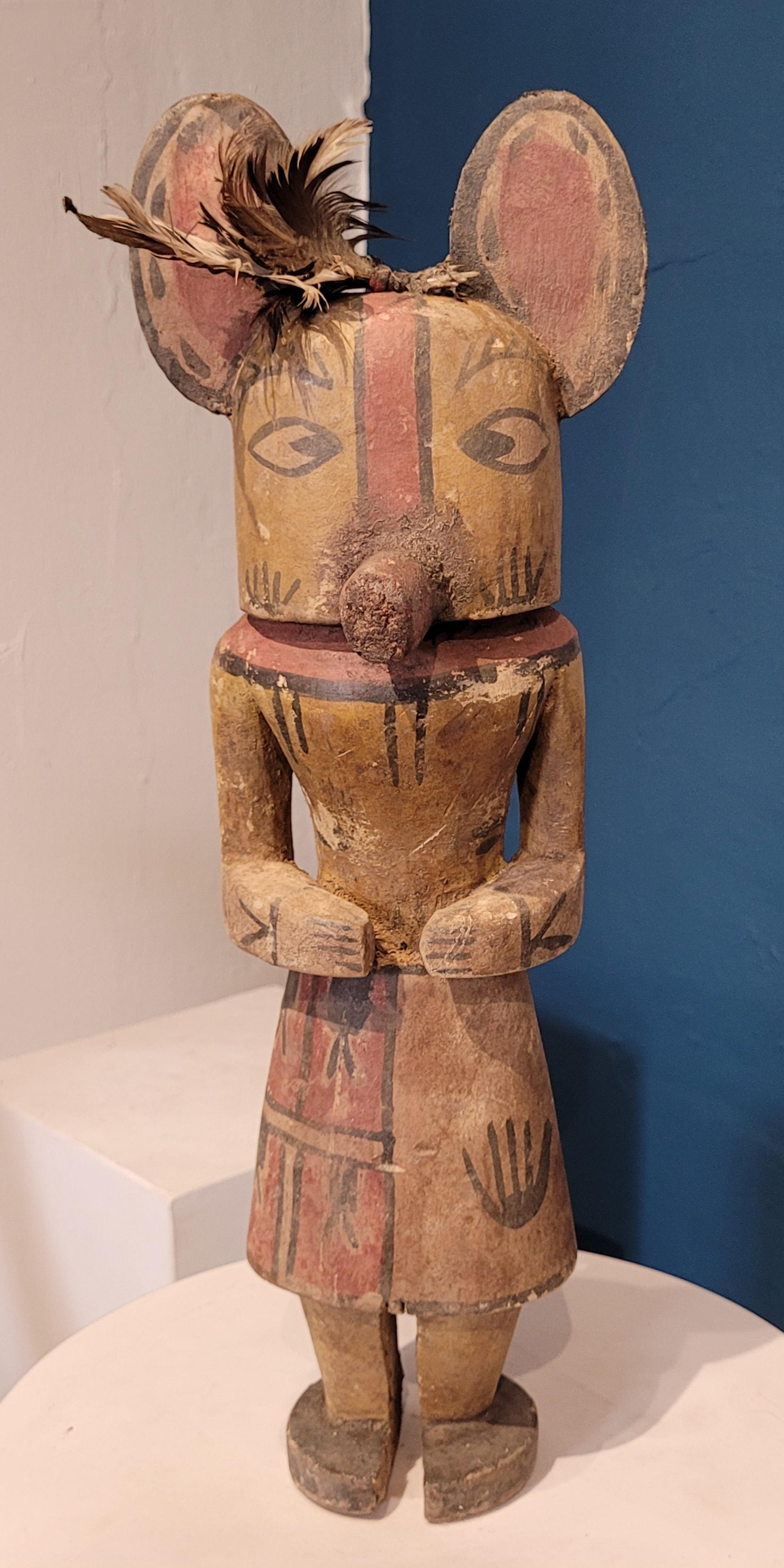 Hopi Katsina Puppe aus geschnitztem Baumwollholz.