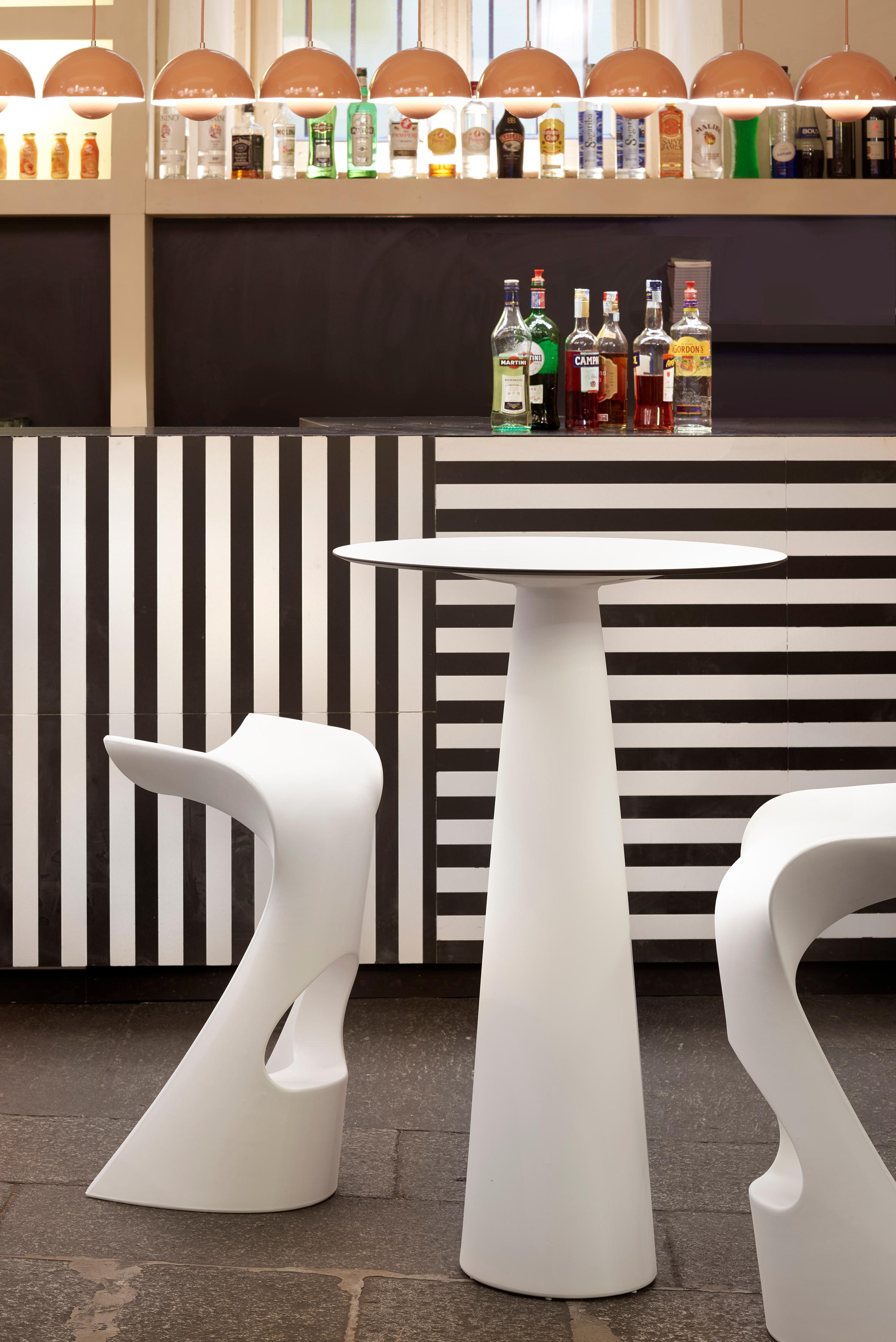 Mesa redonda Hoplà 110 Argil Gris de Marc Sadler Italiano en venta