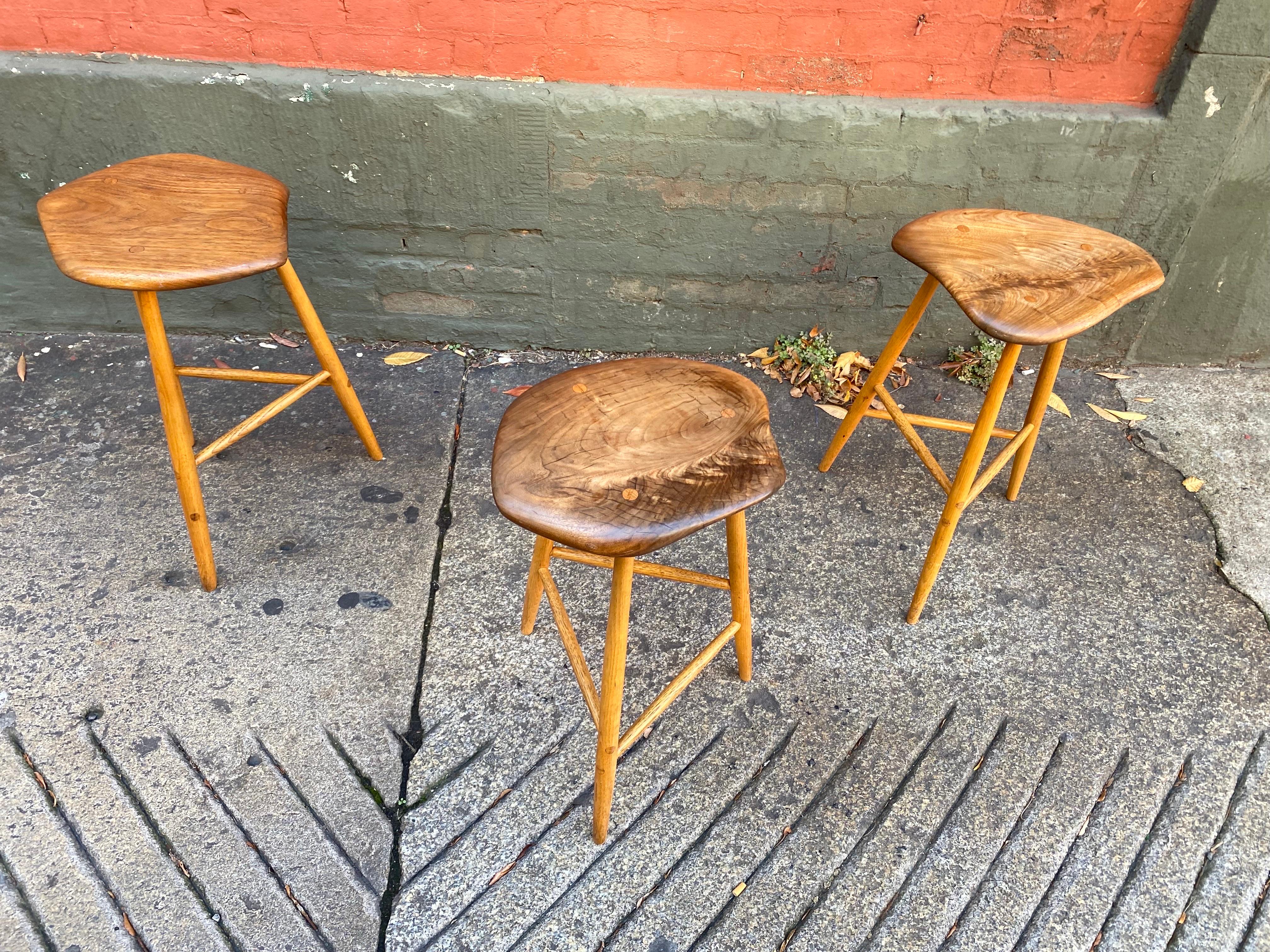 Horace B. Hartshaw Set of 3 Stools /Student of Wharton Esherick In Good Condition For Sale In Philadelphia, PA