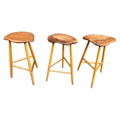 Ensemble de 3 tabourets Horace B. Hartshaw / Student of Wharton Esherick