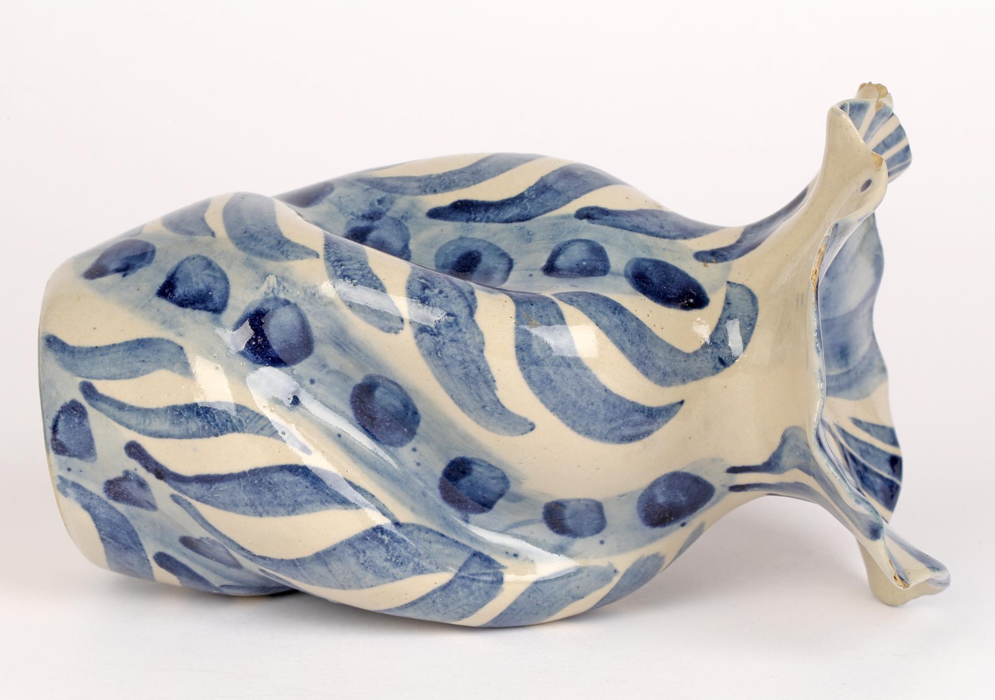 Horace Elliott London Arts & Crafts Studio Pottery Blau glasierte Blumenvase  im Angebot 2
