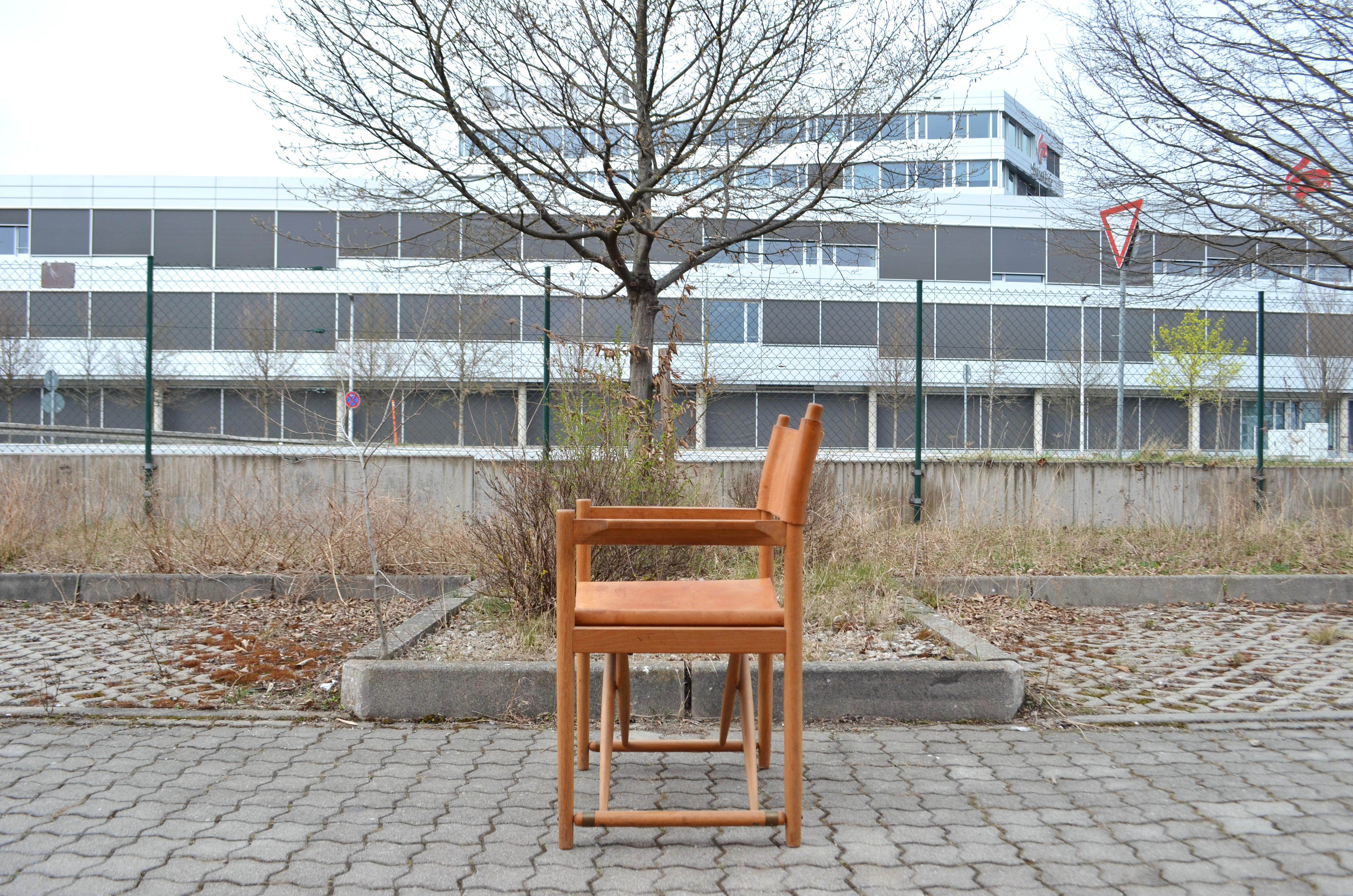 folding chair in spanish