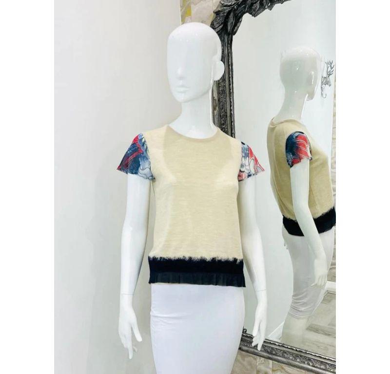 Nuovo di zecca- Top in lana merino e seta Horiyoshi III

Top di lusso in maglia color avorio e nero con maniche stampate in seta giapponese.

Informazioni aggiuntive:
Taglia - M
Composizione- Lana merino, seta  
Condit - Nuovo di zecca (con