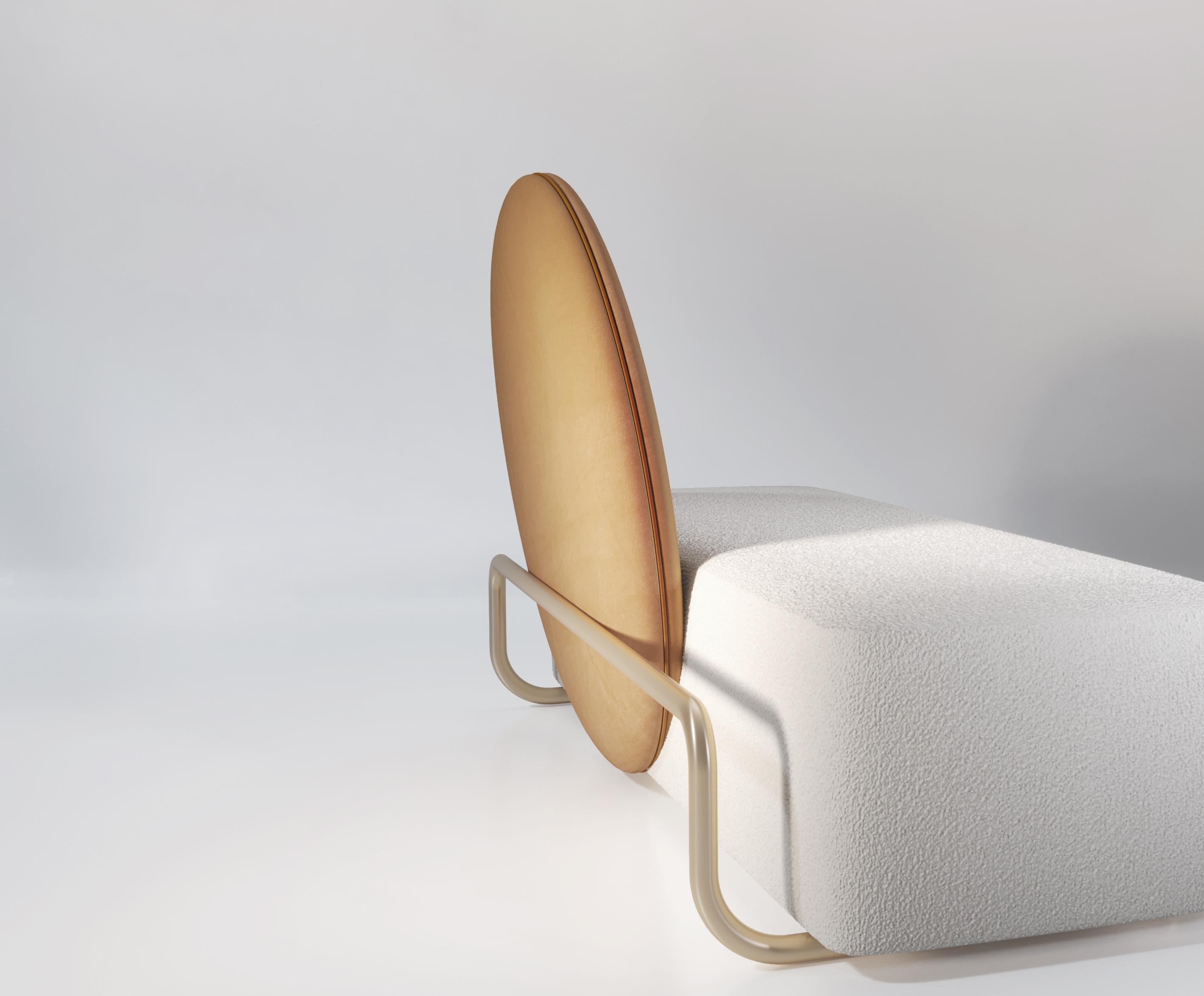 HORIZON Contemporary Sofa aus Stoff und Metall (Moderne) im Angebot