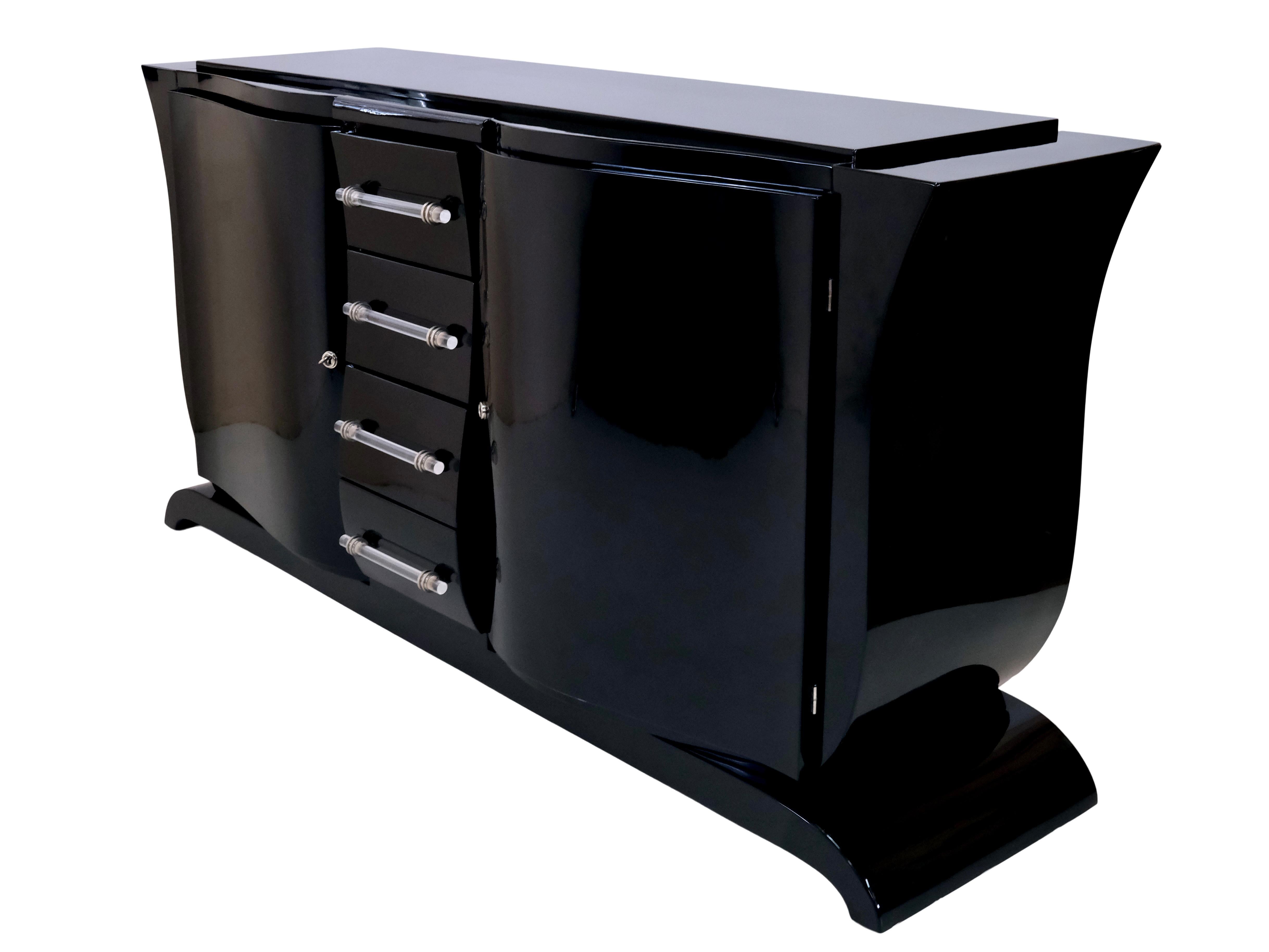 Wood Horizontal and vertical curved French 1930s Art Deco Sideboard in Black Lacquer For Sale