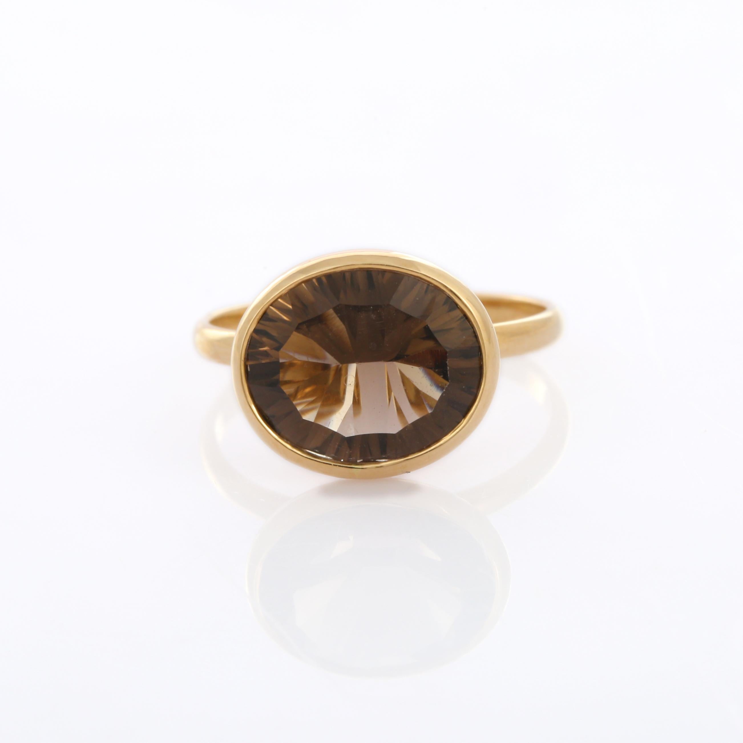 For Sale:  Horizontal Oval Cut Smokey Topaz 18K Yellow Gold Solitaire Ring   5