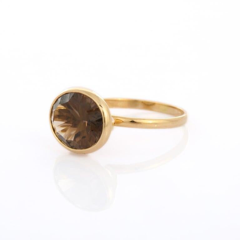 For Sale:  Horizontal Oval Cut Smokey Topaz 18K Yellow Gold Solitaire Ring Gift for Her 6