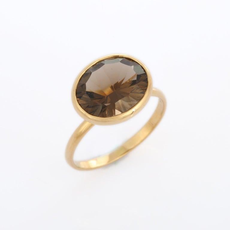 For Sale:  Horizontal Oval Cut Smokey Topaz 18K Yellow Gold Solitaire Ring Gift for Her 8