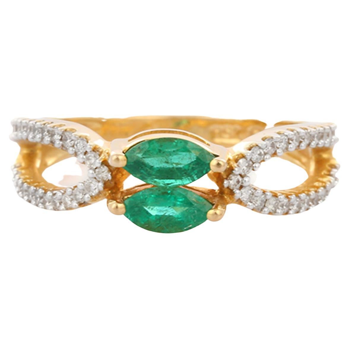 For Sale:  Emerald Ring, Diamond Emerald Wedding Ring in 18K Yellow Gold