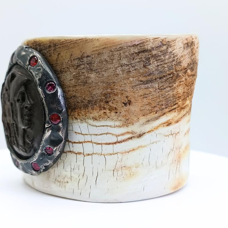 Brilliant Cut Horn Bracelet For Sale