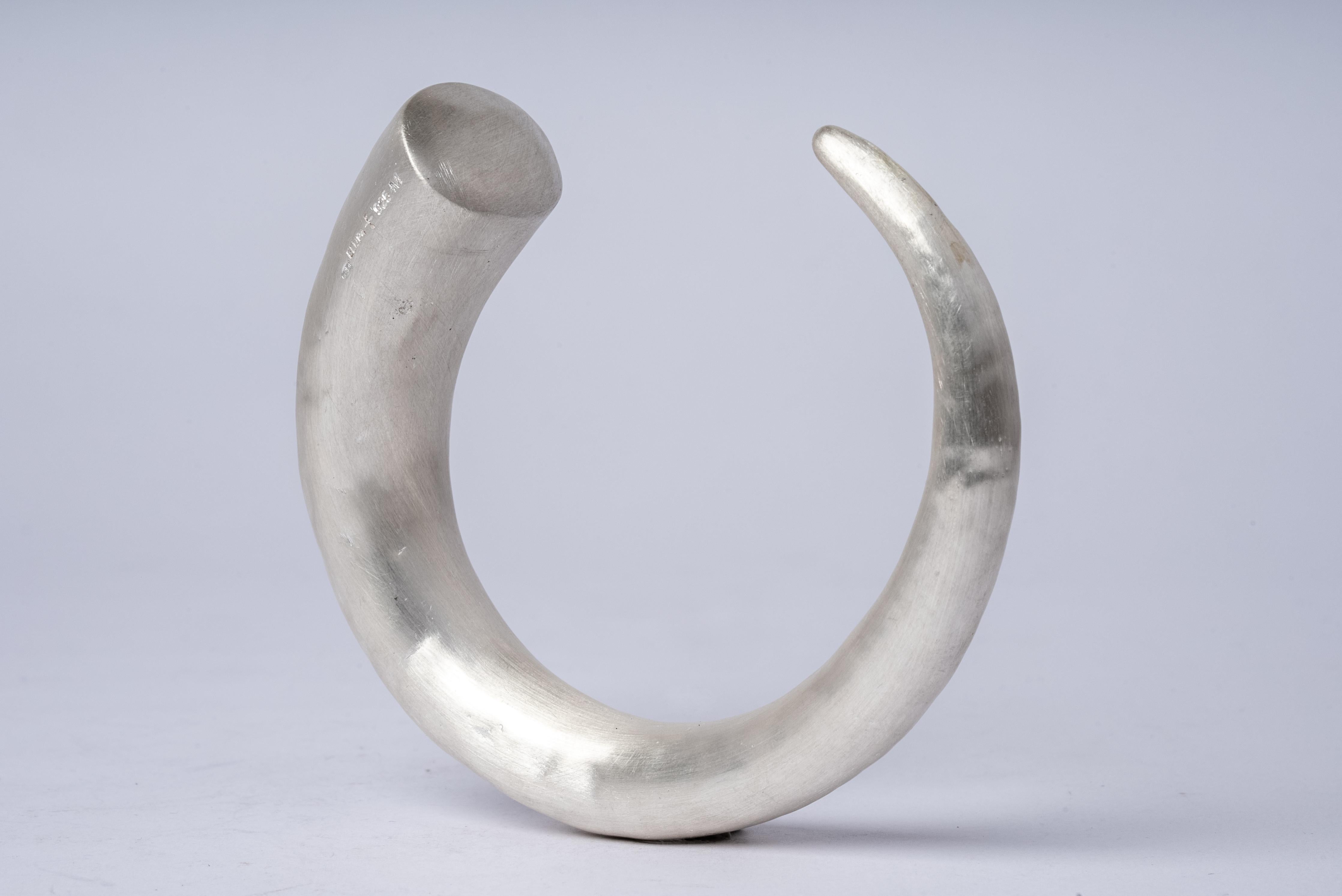 Horn Bracelet (MA) In New Condition For Sale In Paris, FR