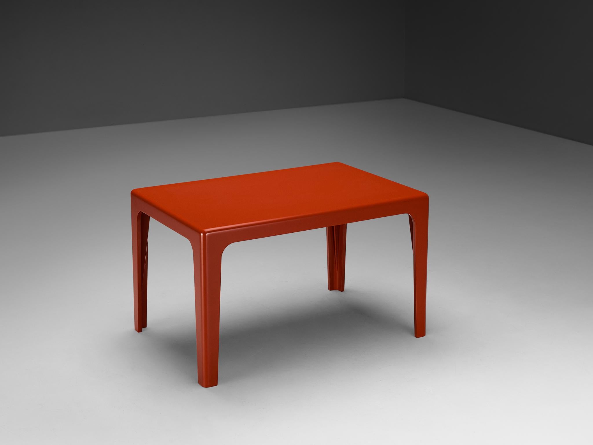 Horn Collection, dining table, lacquered polyurethane plastic, Germany, 1970s

Created for the Horn collection in the seventies, this well-formed table is made entirely from polyurethane plastic and dominated by its pop red color and sheer shape.