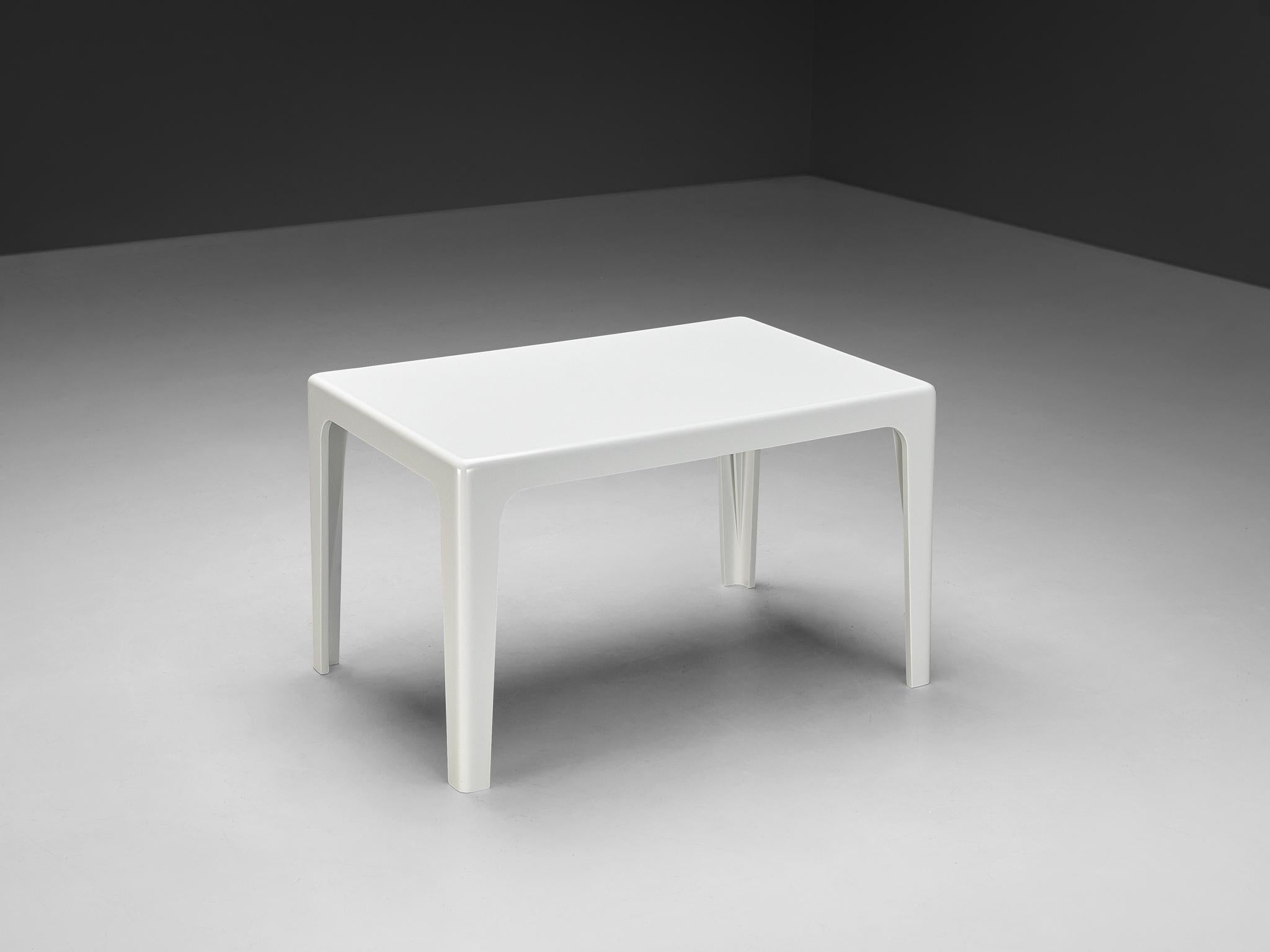 Collection Horn, table de salle à manger, plastique polyuréthane laqué, Allemagne, 1970

Créée pour la Collection Horn dans les années 70, cette table bien formée est entièrement réalisée en plastique polyuréthane et dominée par sa couleur blanche