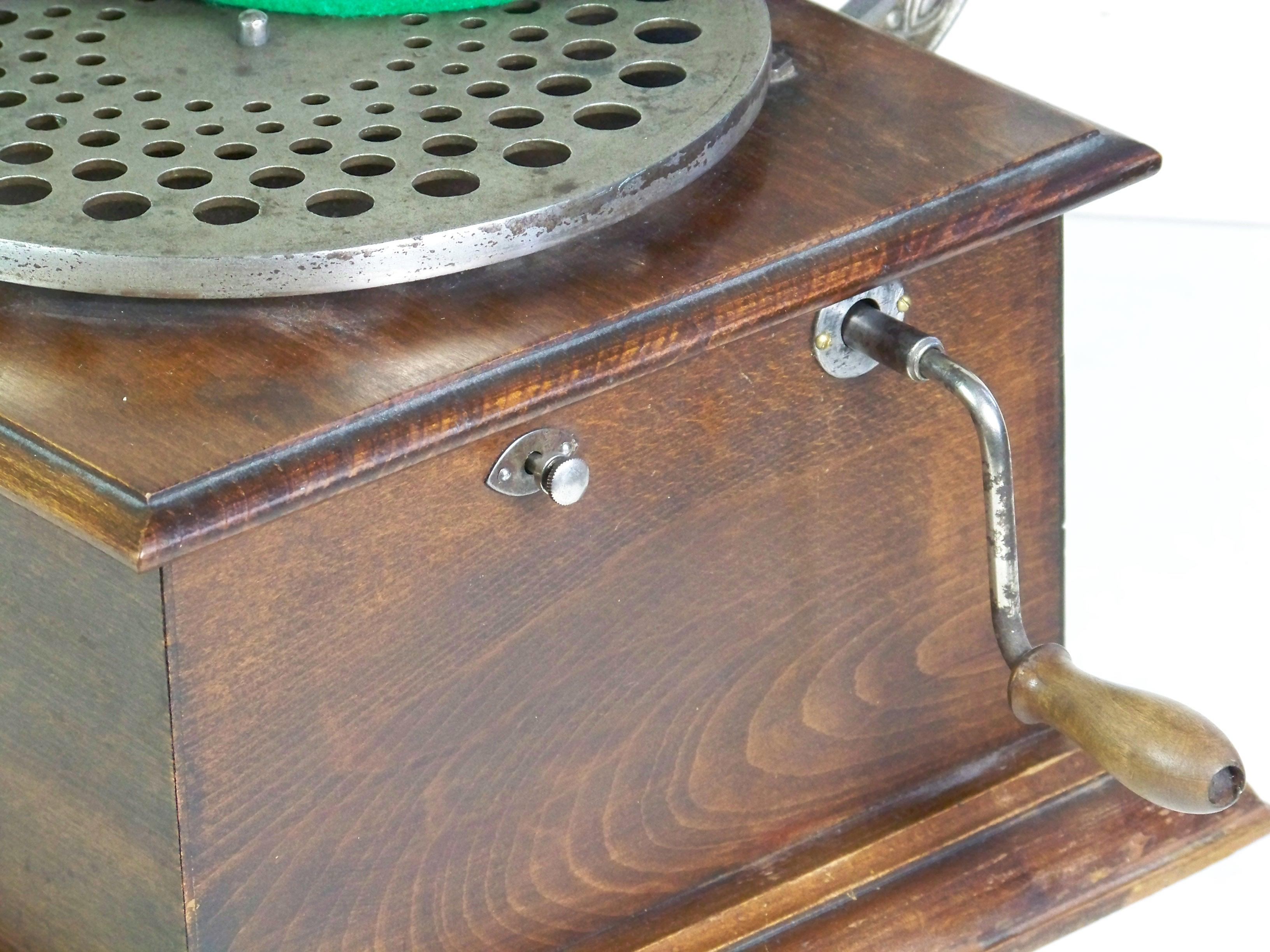 Austrian Horn Gramophone