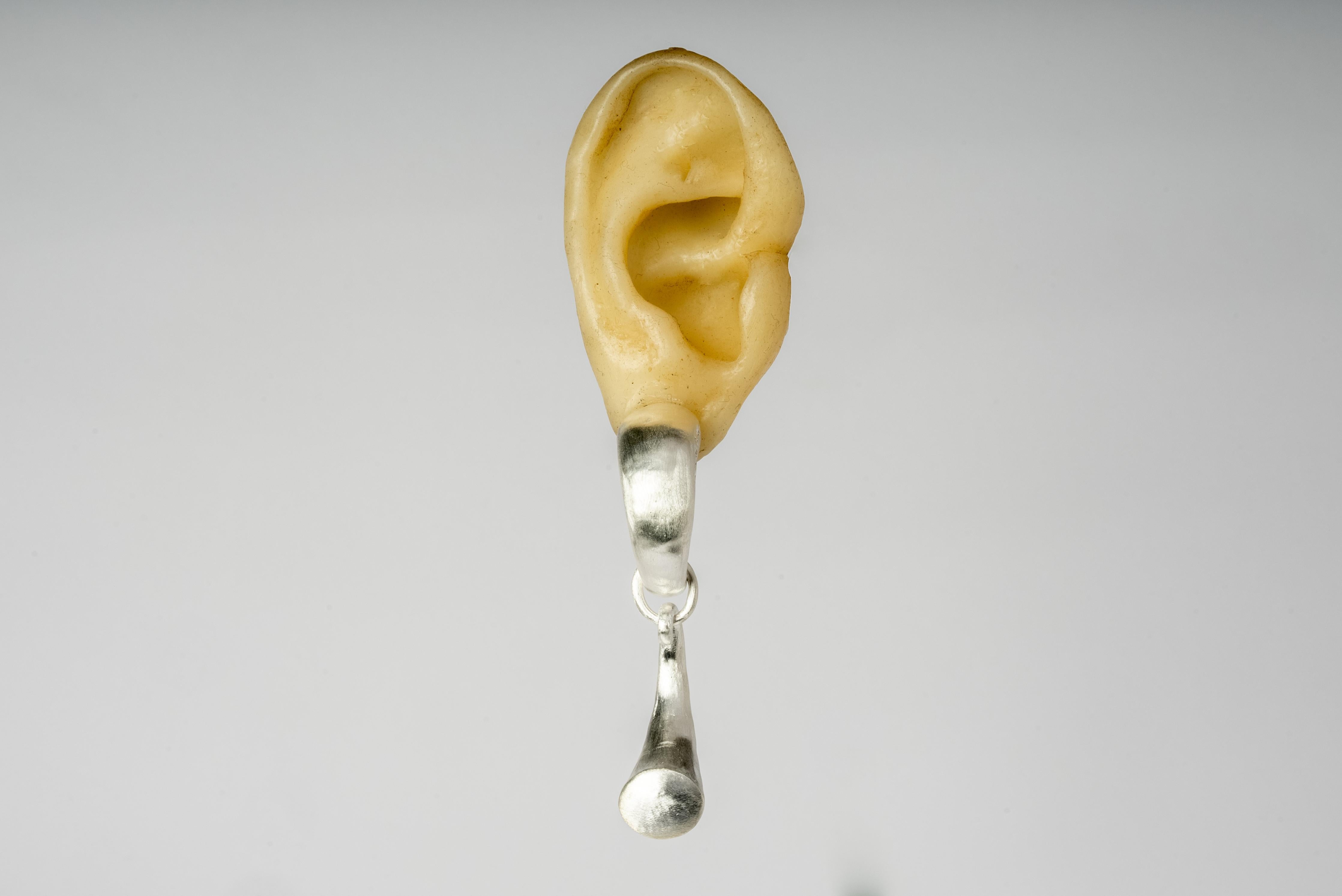 Horn Pendant Earring (MA) For Sale 2