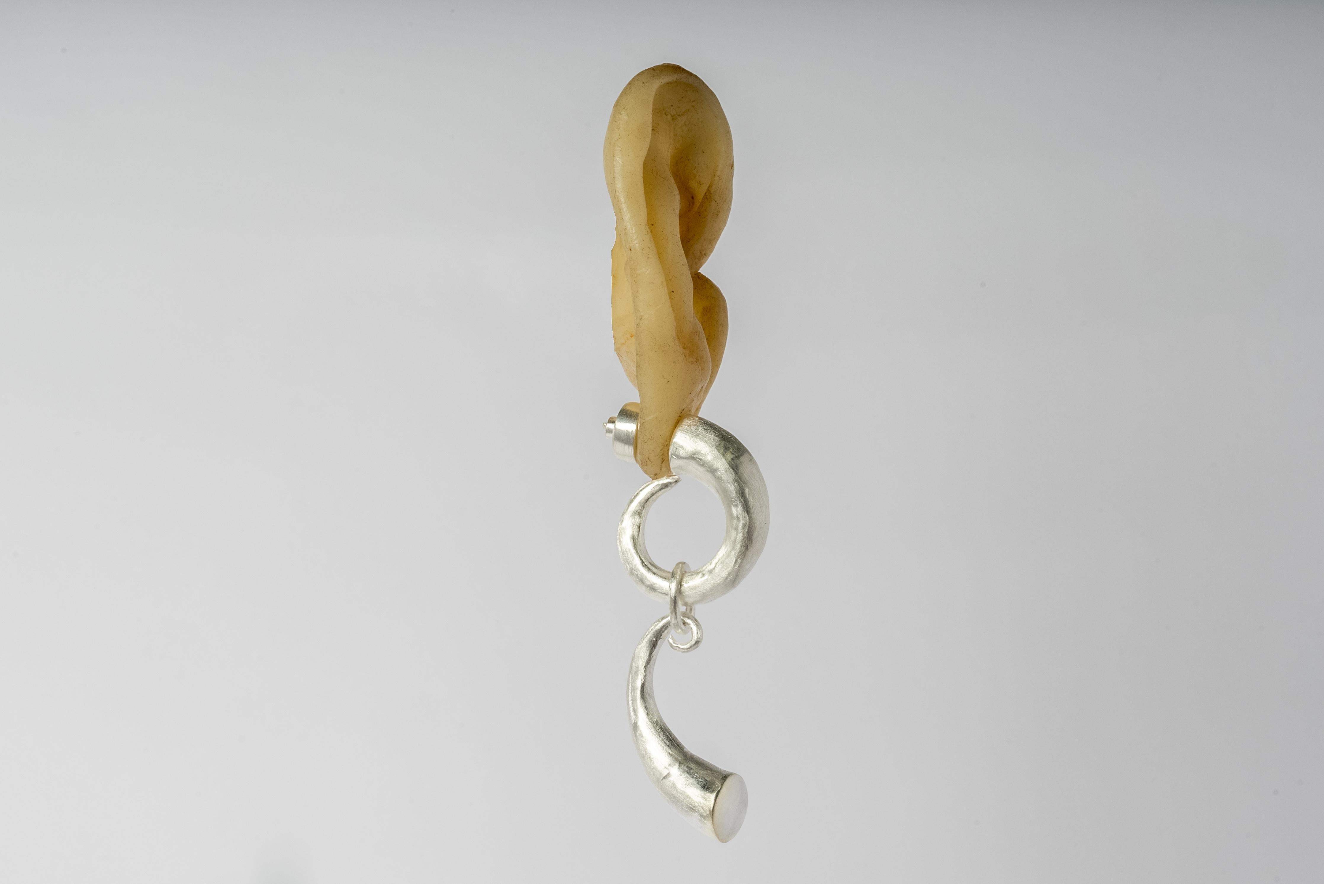 Horn Pendant Earring (MA) For Sale 3