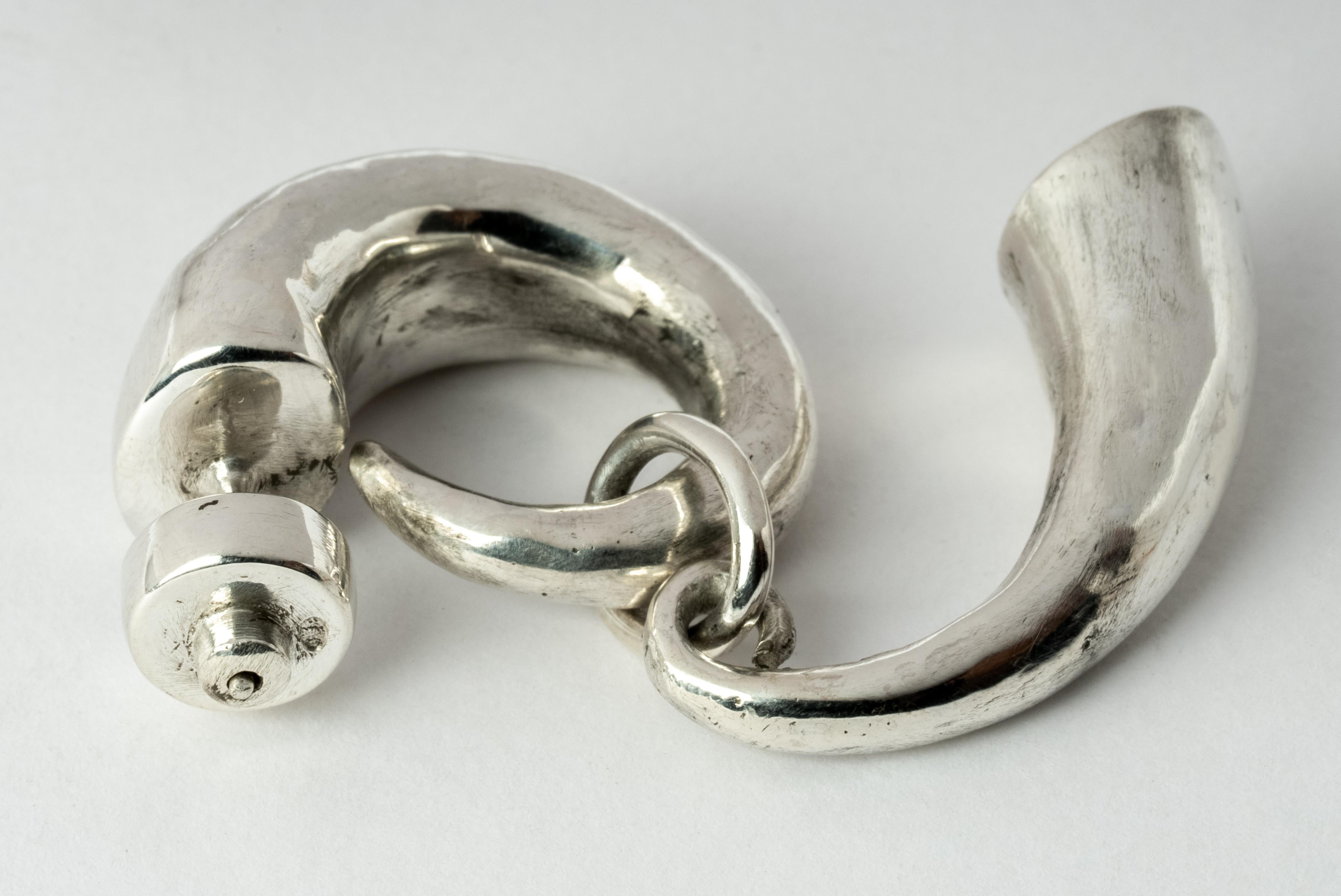 Women's or Men's Horn Pendant Earring (PA) For Sale