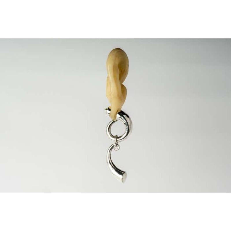Horn Pendant Earring (PA) For Sale 2