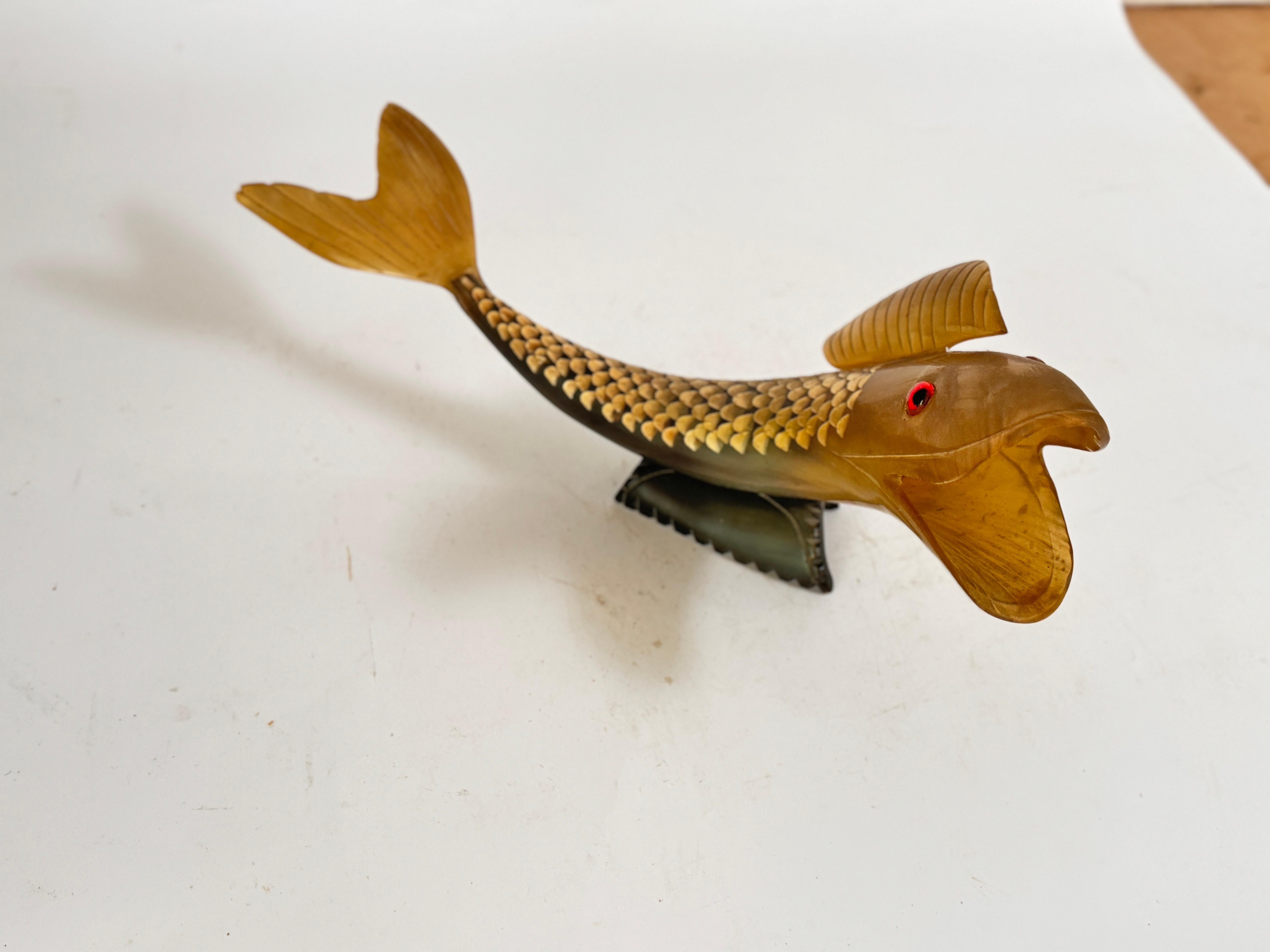 Horn Sculpture representing a Fish Mid-Century  France 20th Century For Sale 1