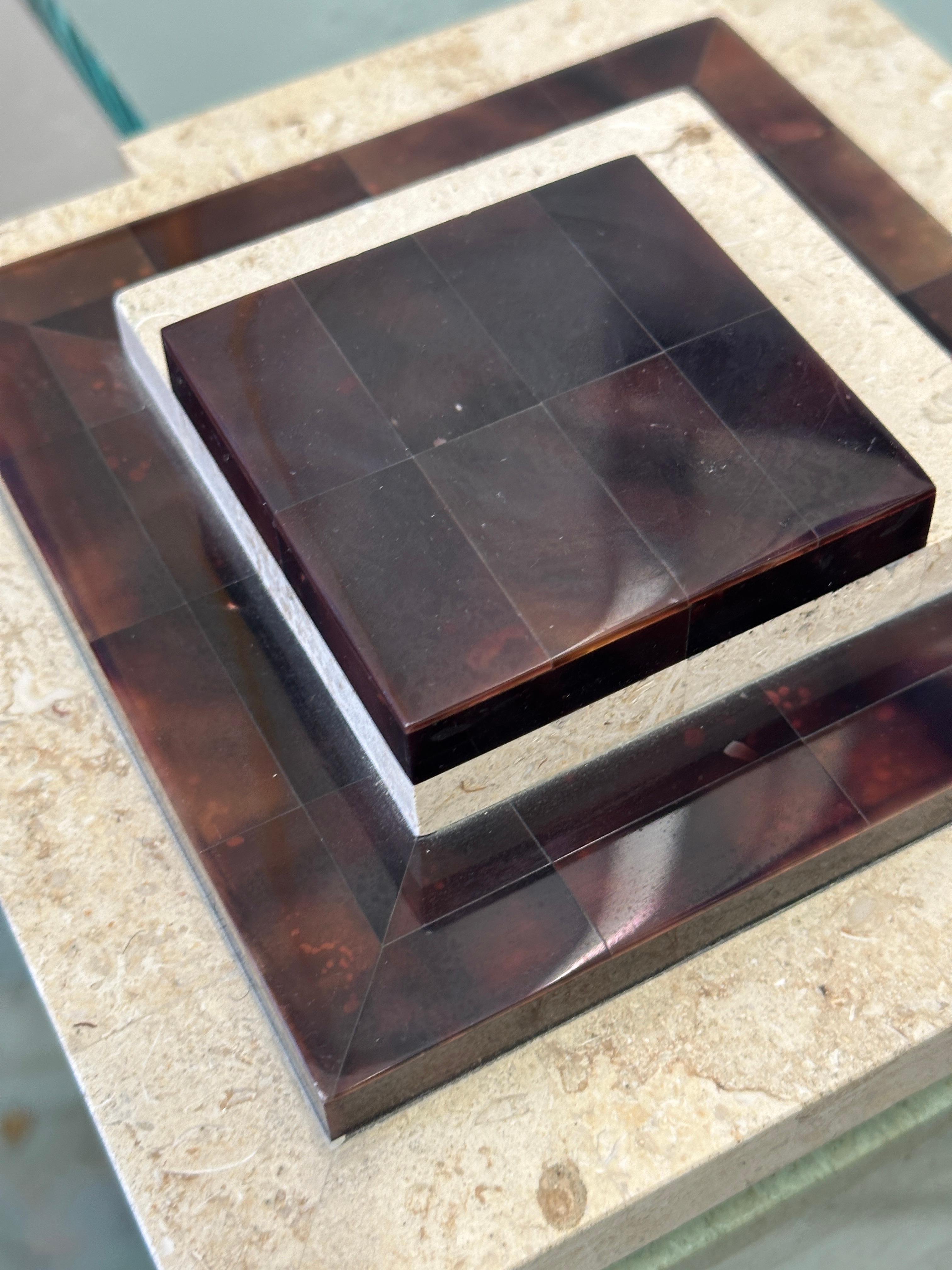 Table d'appoint en corne, travertin et verre Attribuée à Enrique Garcel en vente 10