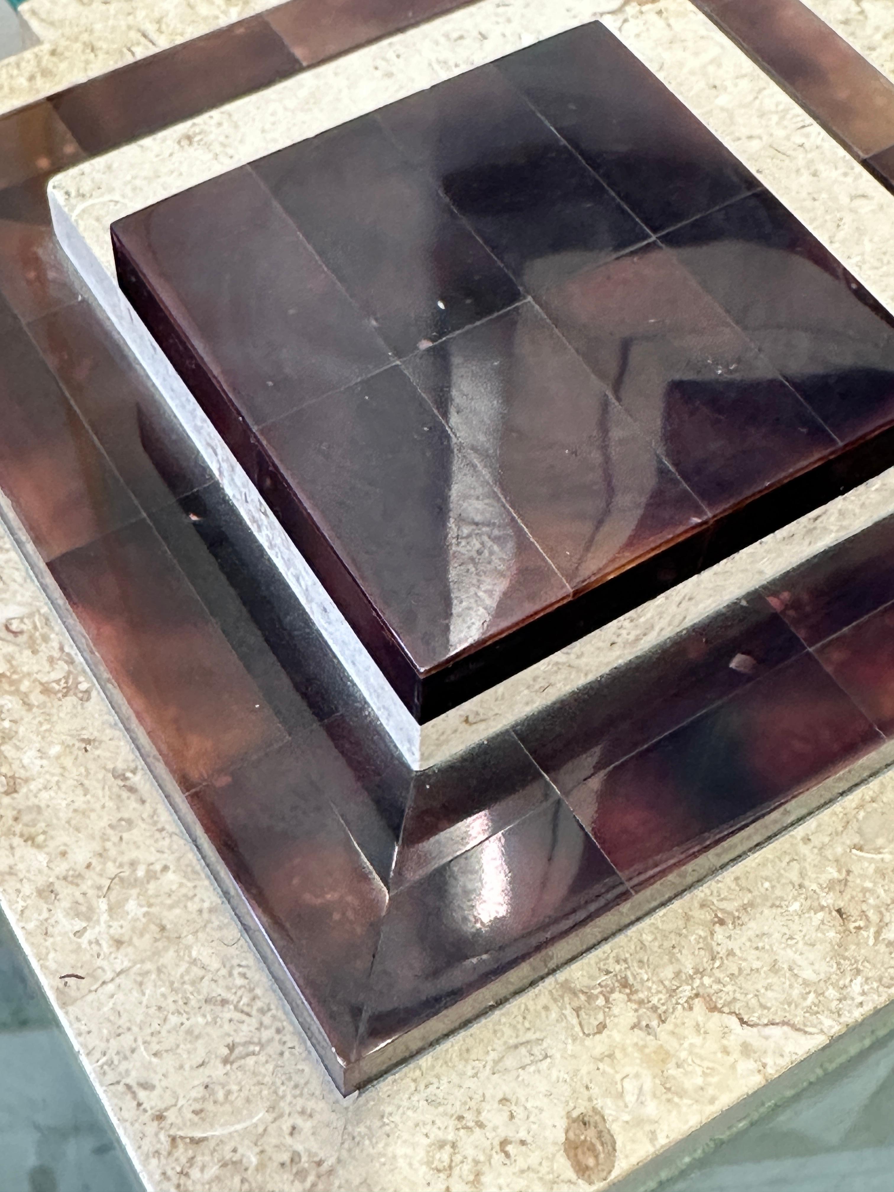 Table d'appoint en corne, travertin et verre Attribuée à Enrique Garcel en vente 11