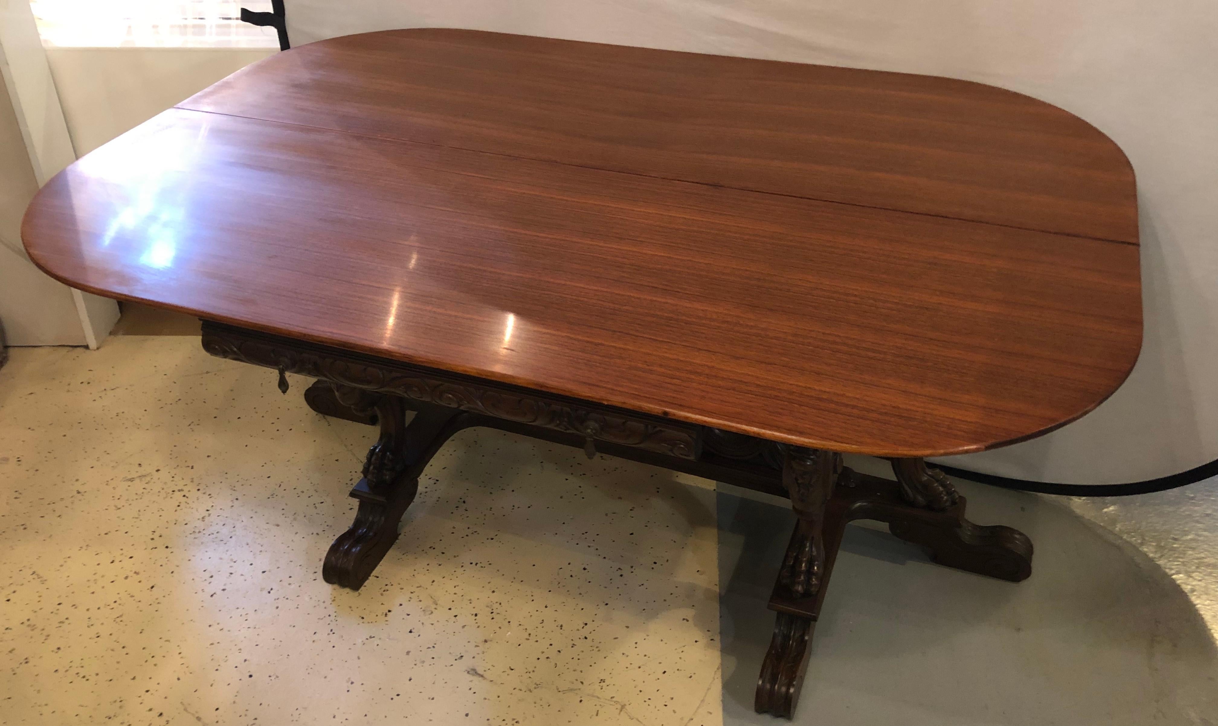 American Horner Brothers Quality Flip Top Dining Table with 4 Full Bodied Winged Griffins