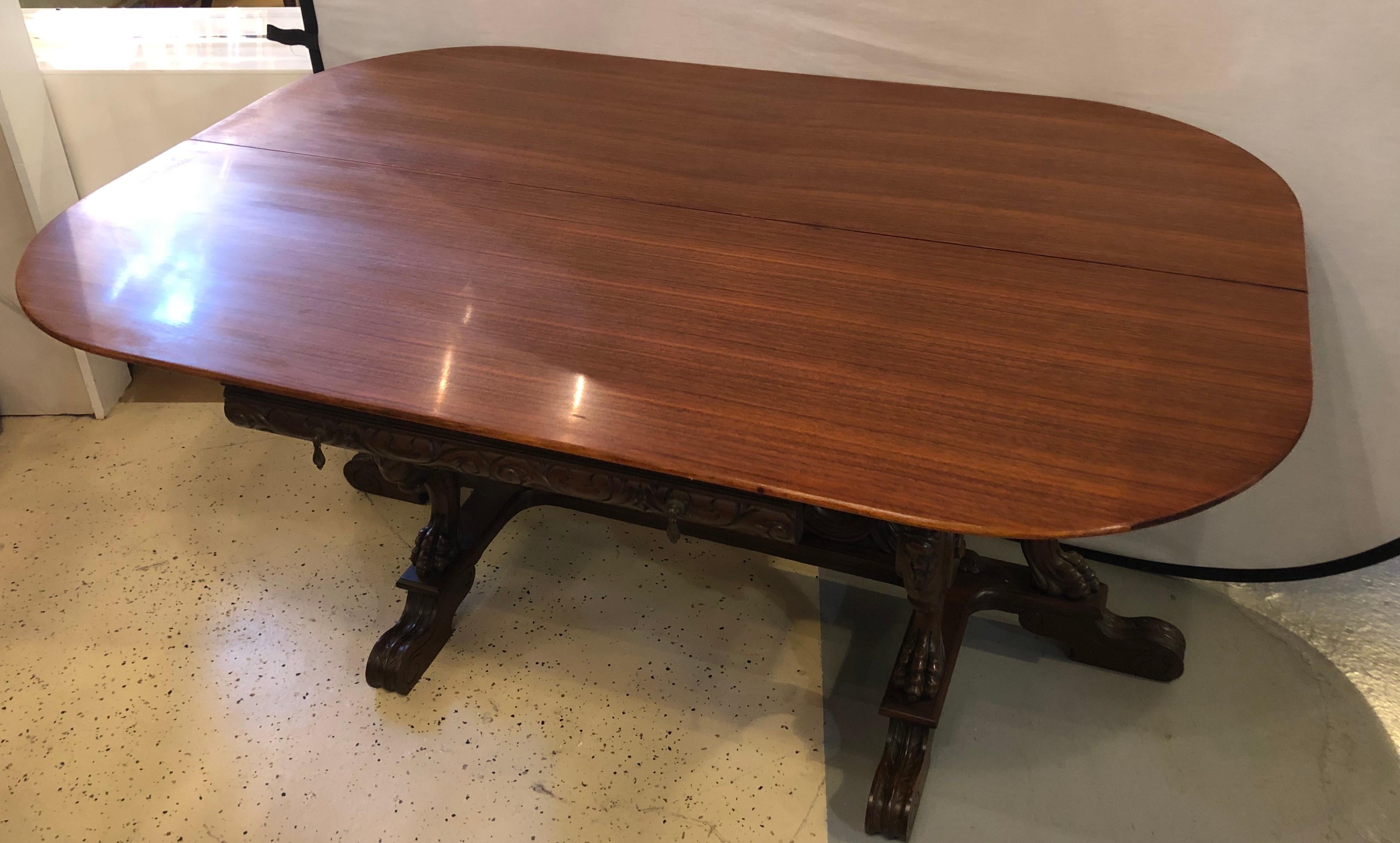 Horner Brothers Quality Flip Top Dining Table with 4 Full Bodied Winged Griffins In Good Condition In Stamford, CT