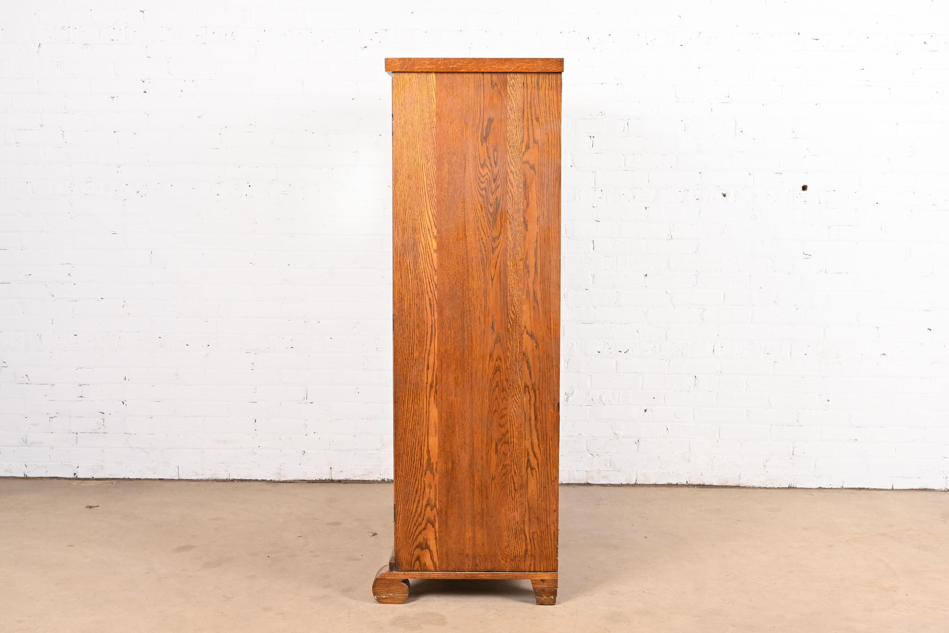 Horner Style Antique American Empire Oak Chifferobe with Mirror, Circa 1900 5